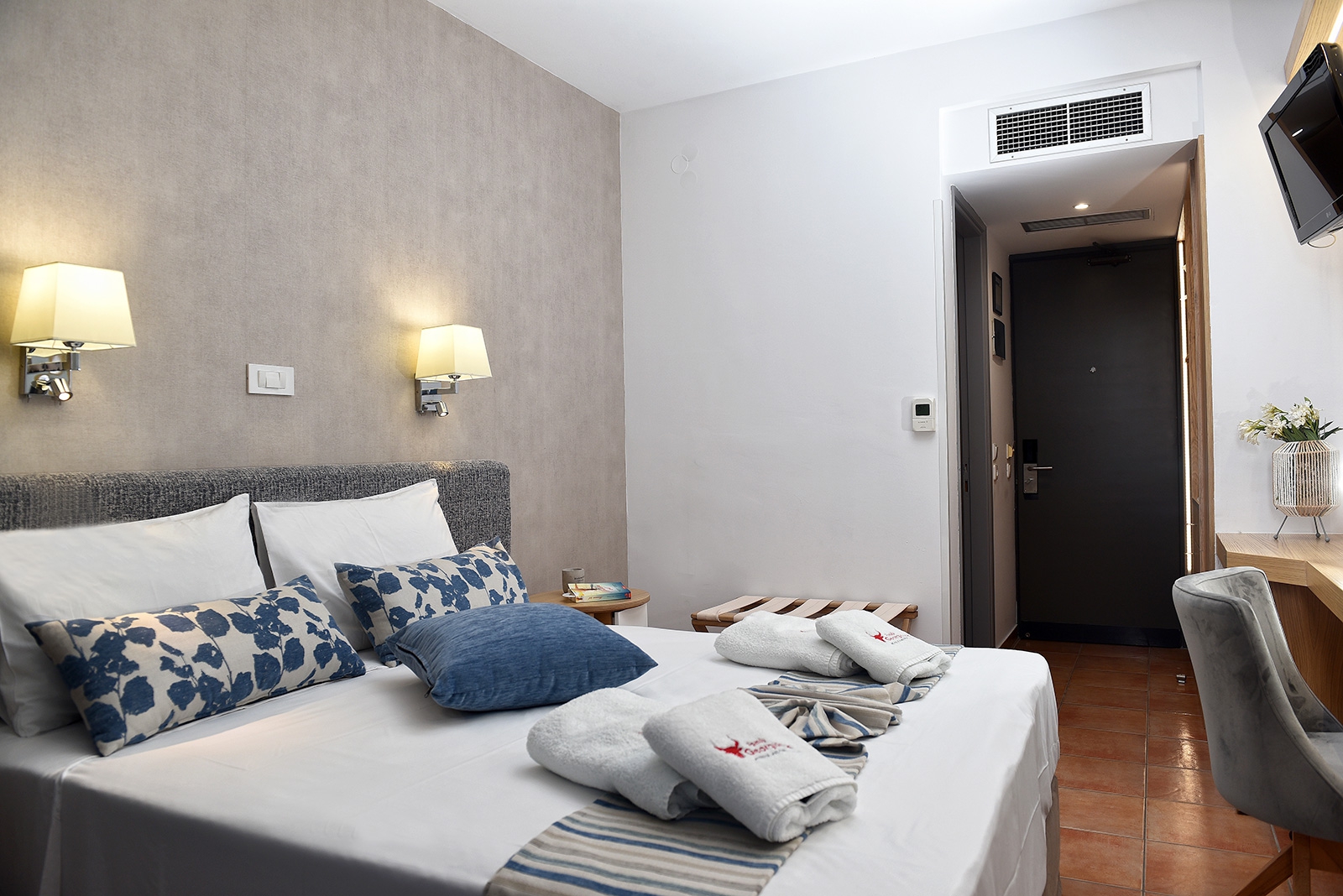 Hotel Apollon-Standardna soba.jpg