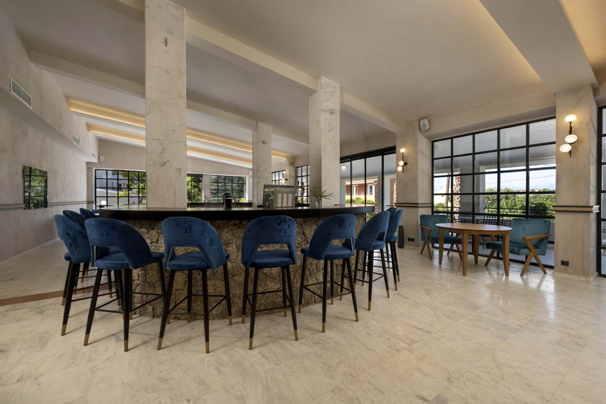 Acharavi Mare-Lobby bar.jpg