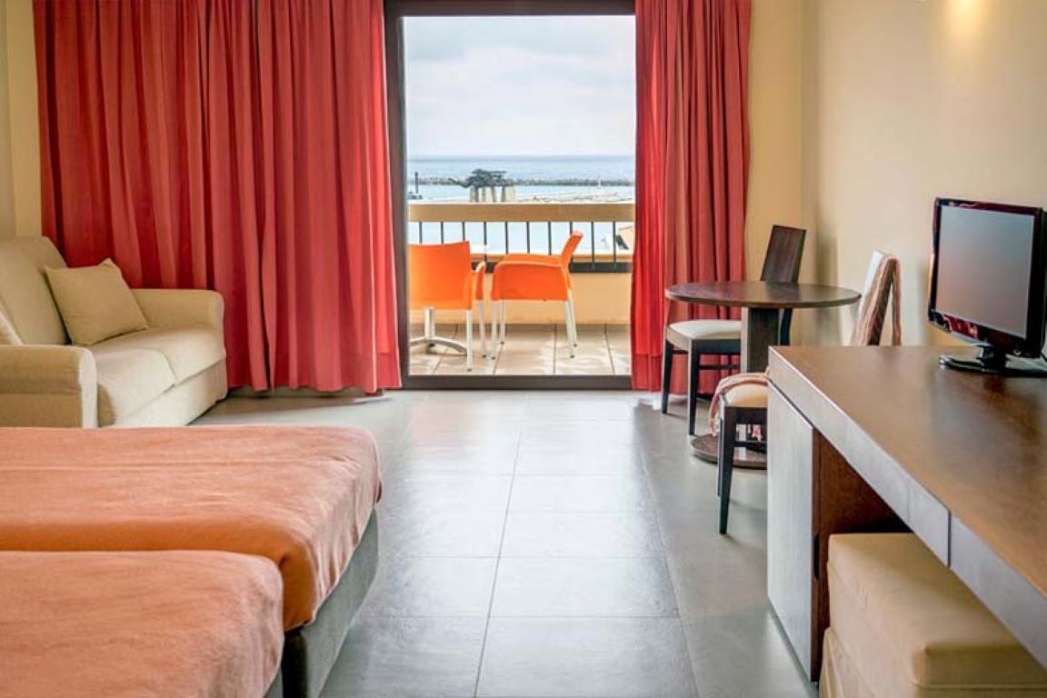Hotel Kymi Palace-Standardna soba.jpg