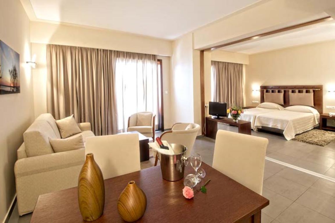 Kymi Palace Hotel-Junior suite.jpg