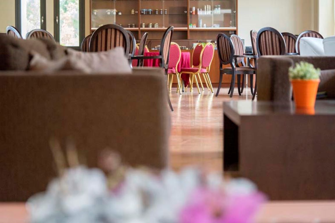 Kymi Palace Hotel-Restoran.jpg