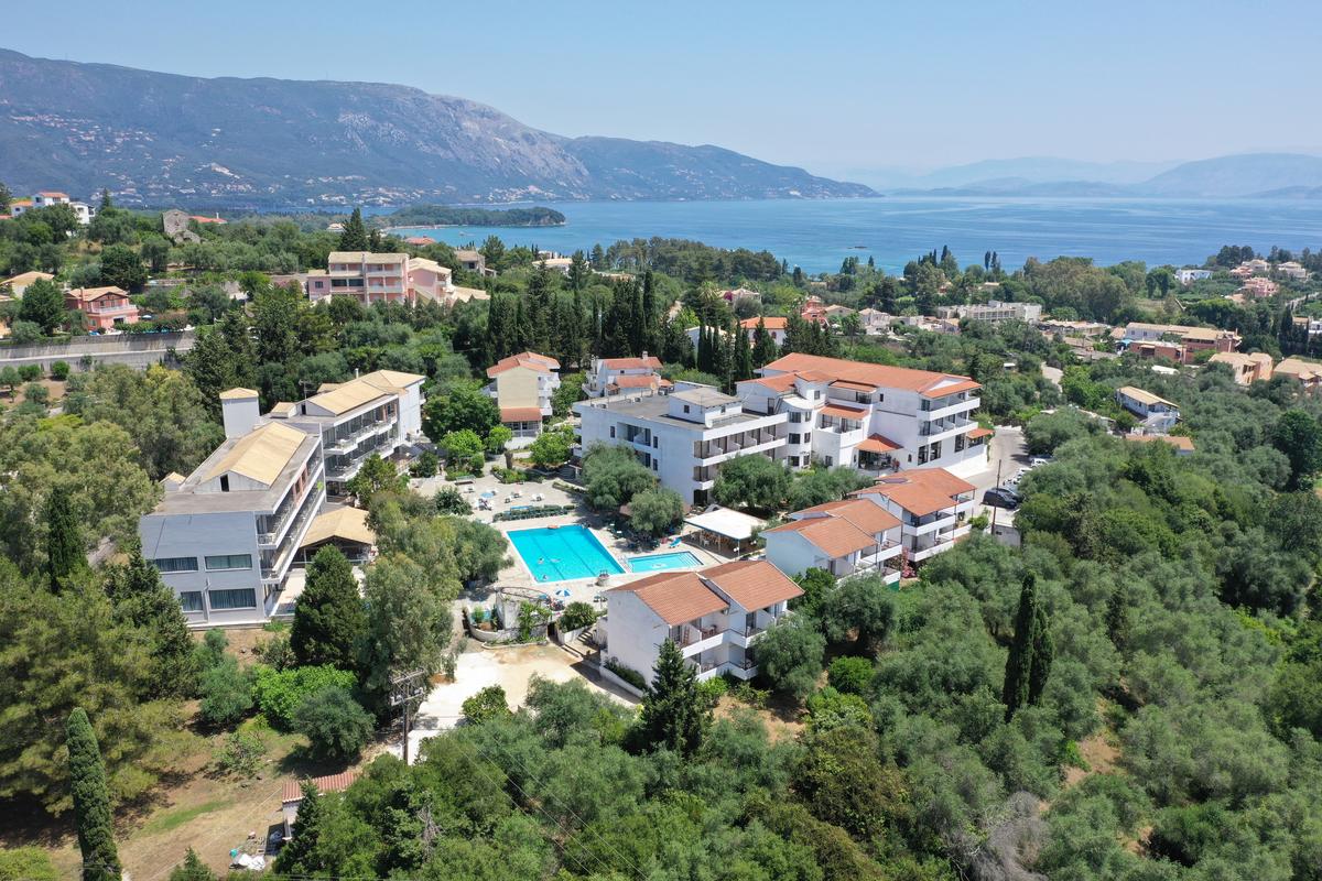 Dassia Holiday Club Hotel-Hotelski kompleks.jpg