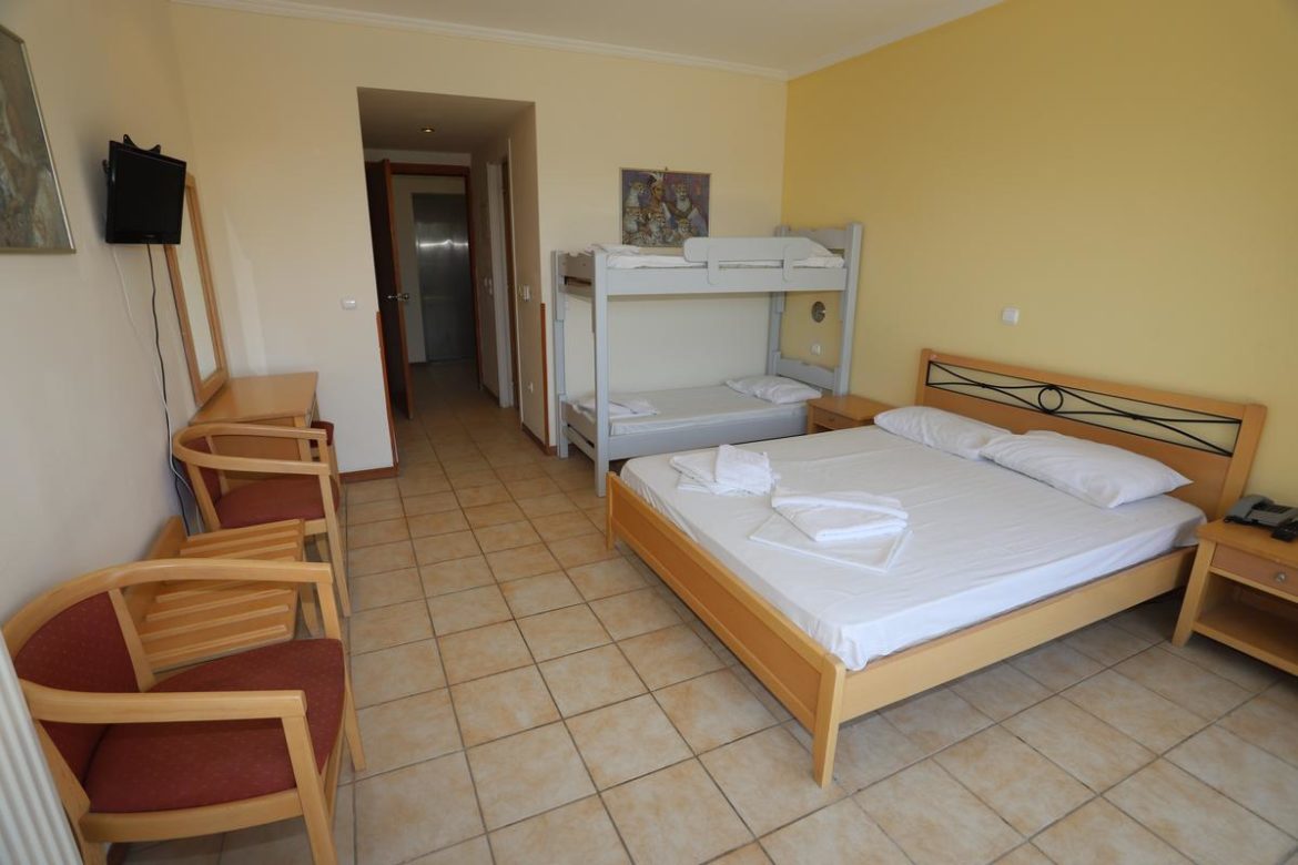 Dassia Holiday Club Hotel-Porodična soba kreveti na sprat.jpg