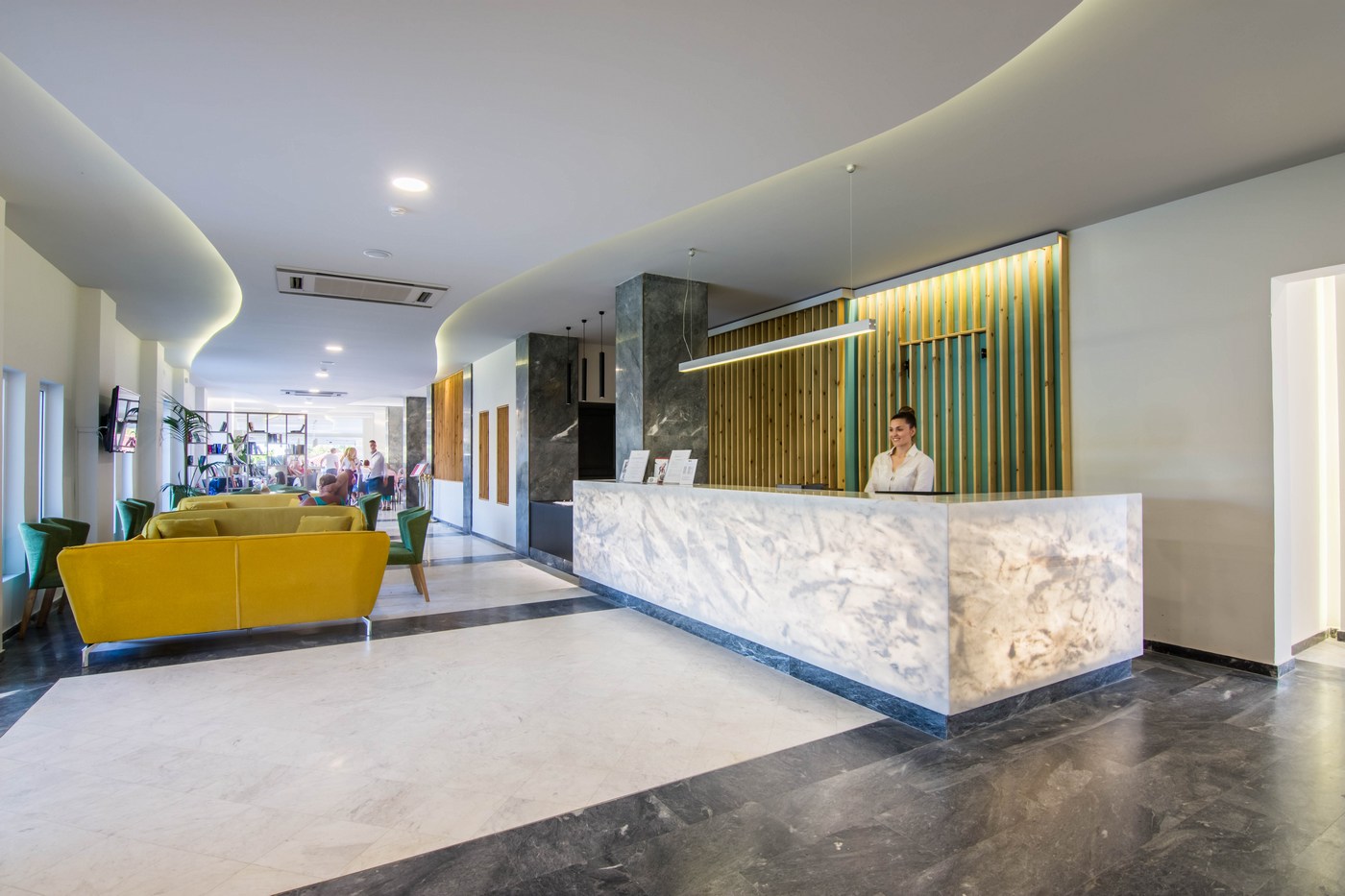 Exotica Hotel & Spa-Recepcija.jpg