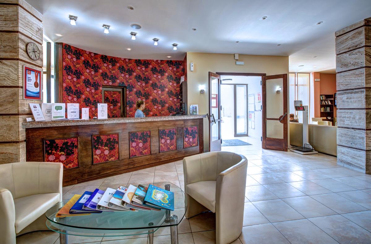 Hotel Golden Sands-Recepcija.jpg