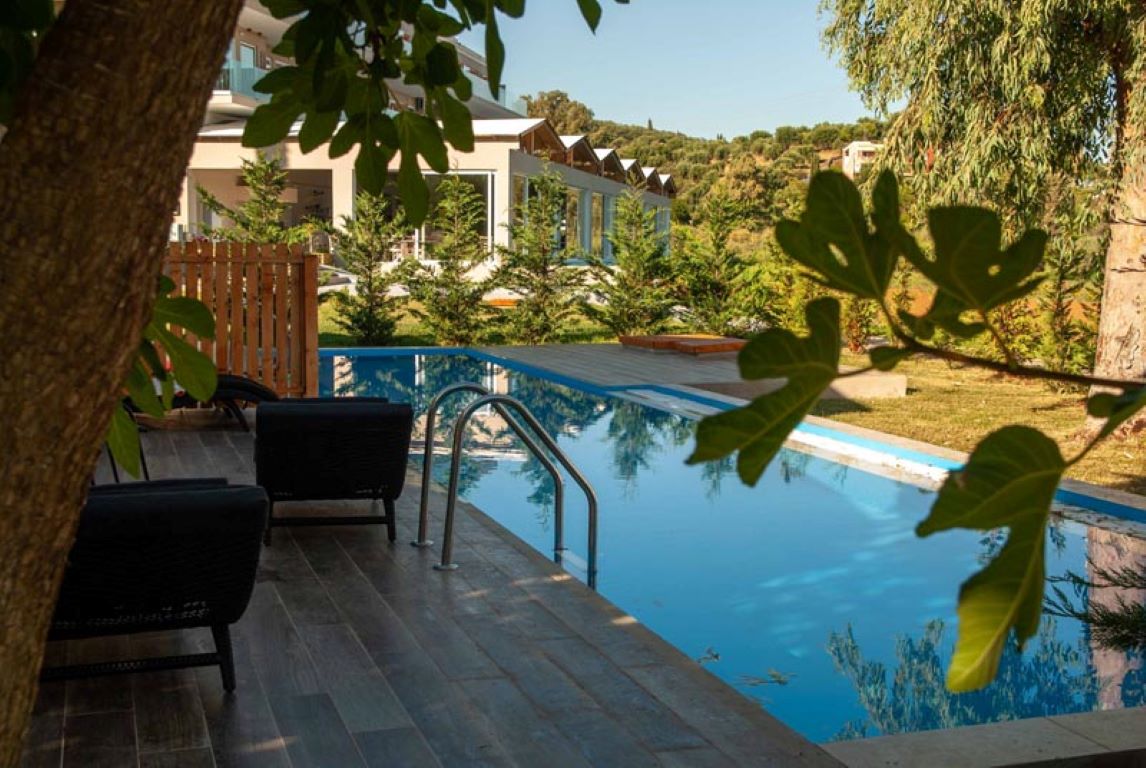 Ninos Laguna Holiday Resort Hotel-Junior suite pristup bazenu.jpg