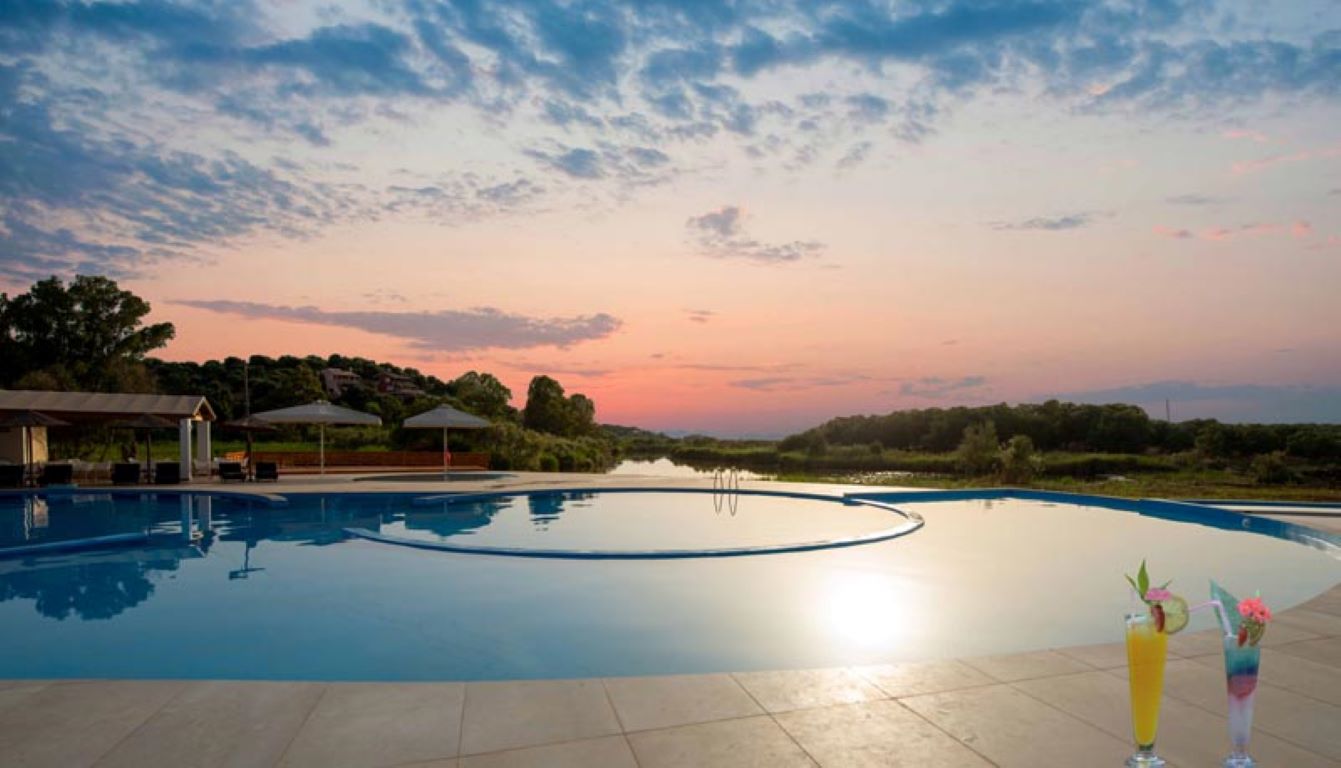 Ninos Laguna Holiday Resort-Zalazak sunca.jpg