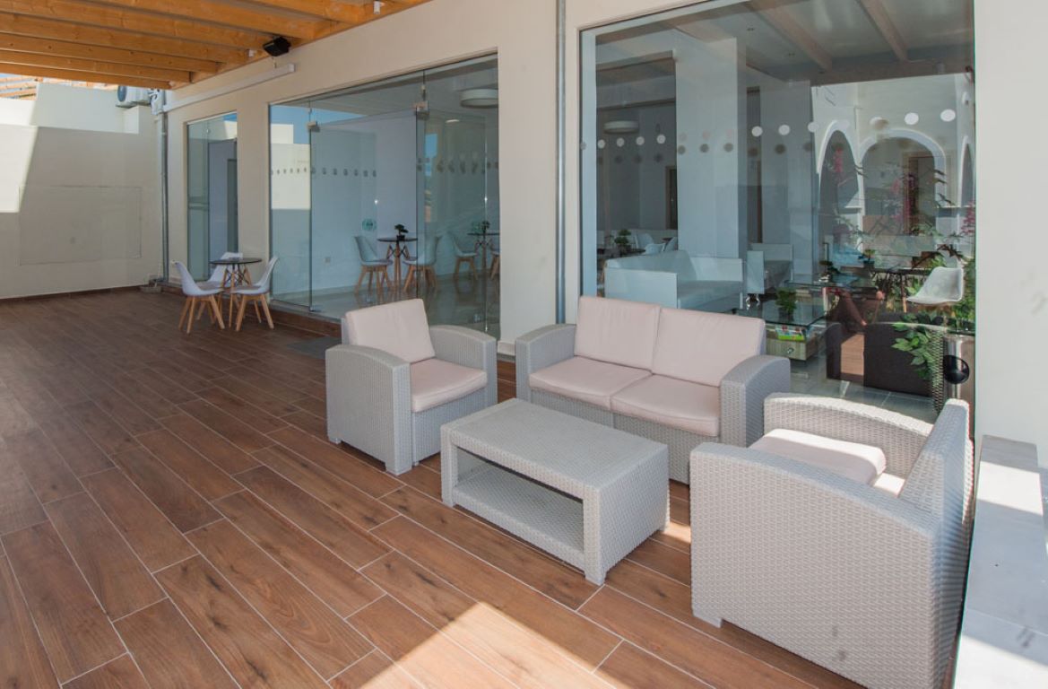 Hotel Ninos Porto Demo Boutique-Terasa bara.jpg
