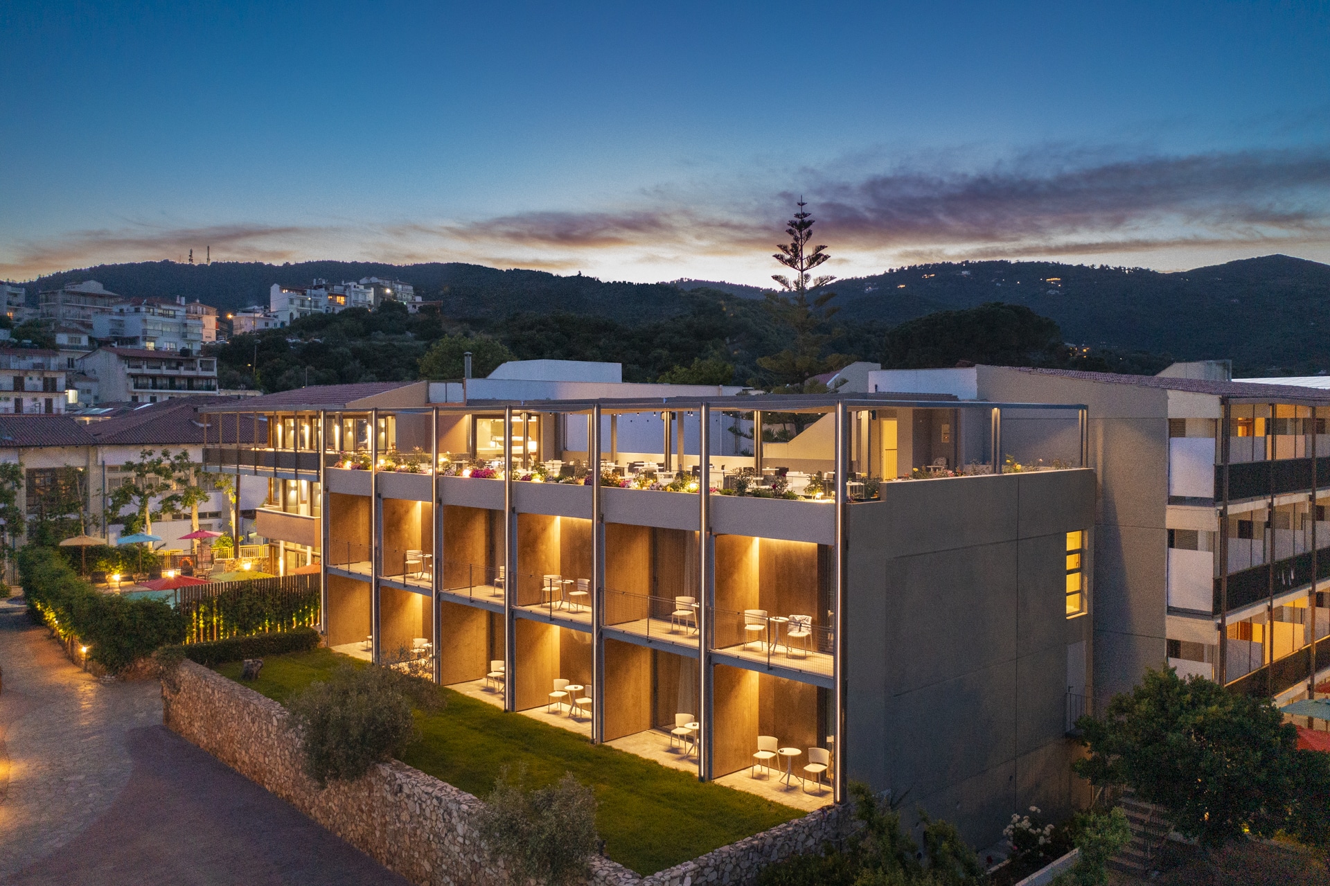 Alkyon Hotel-Zgrada hotela.jpg