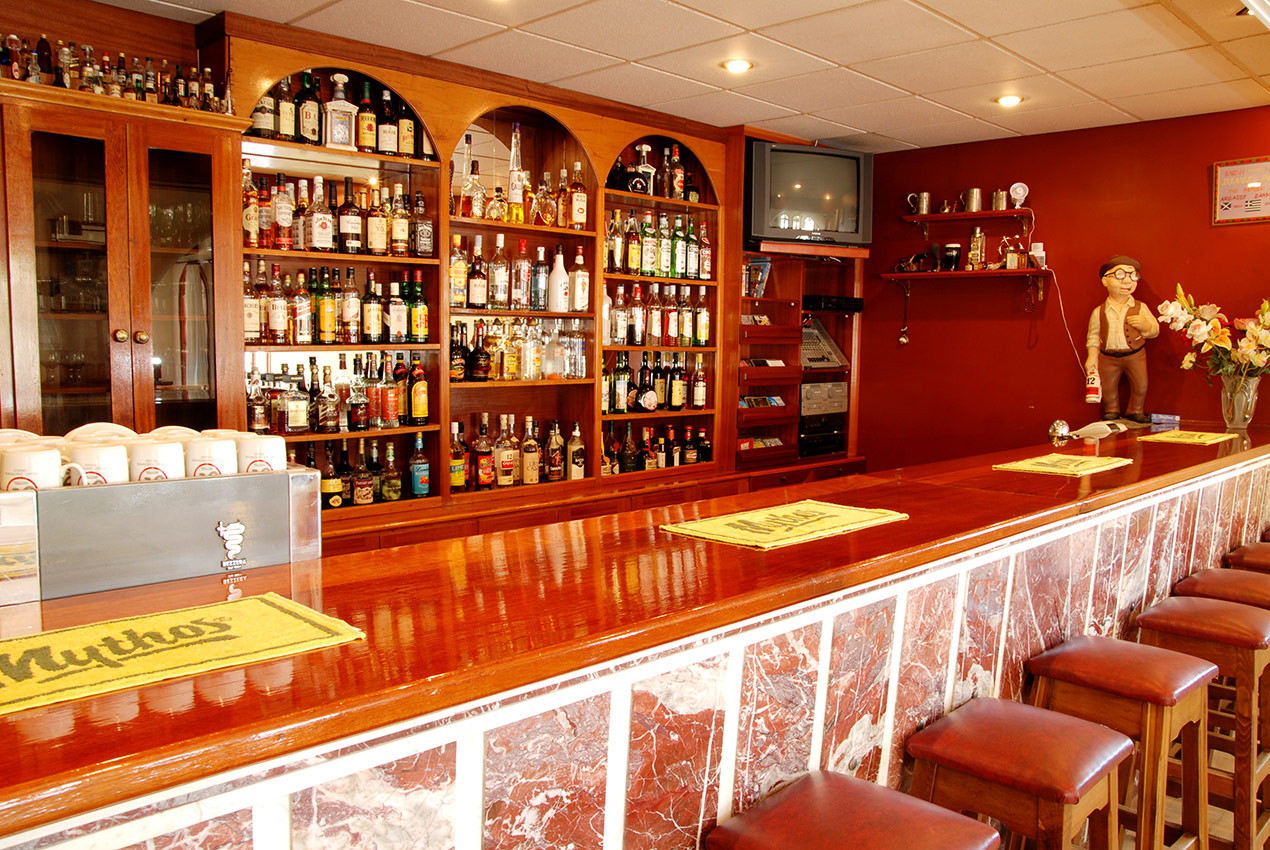 Anamar Zante Hotel-Lobby bar.jpg