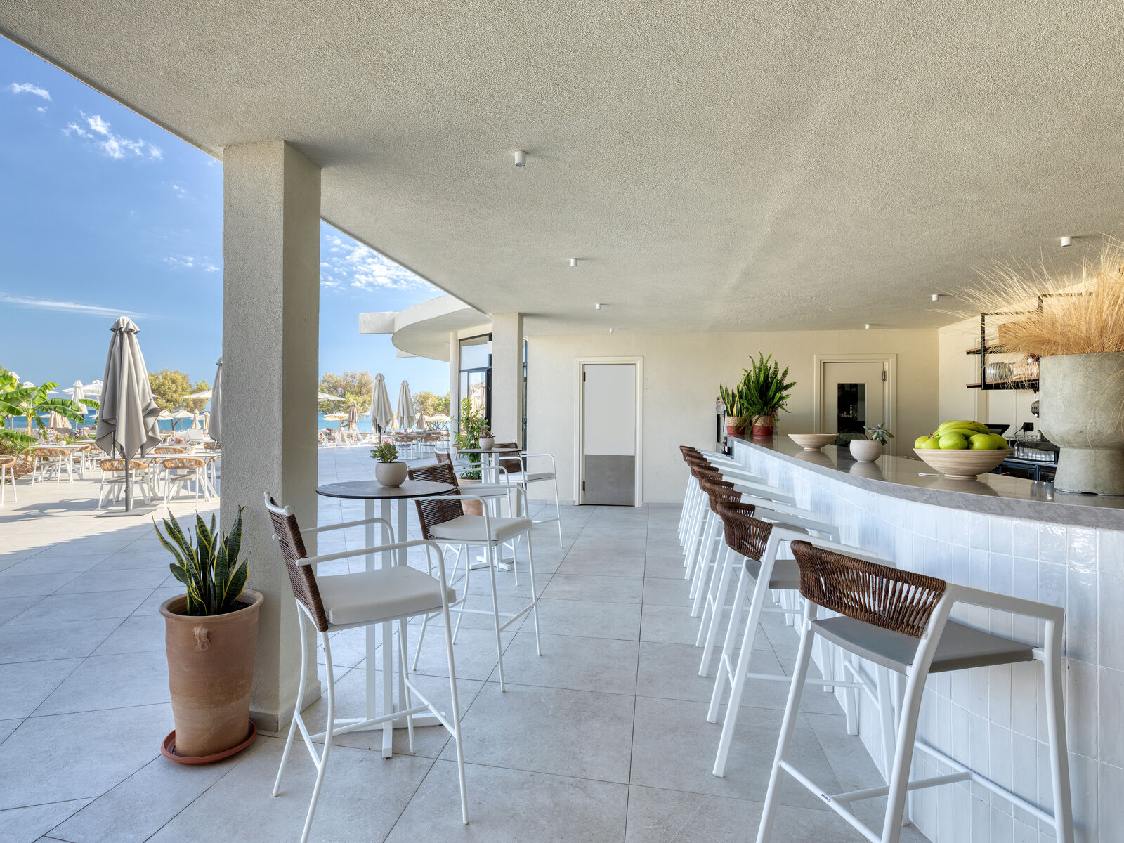 Hotel Domes Aulus Zante-Bar na bazenu.jpg