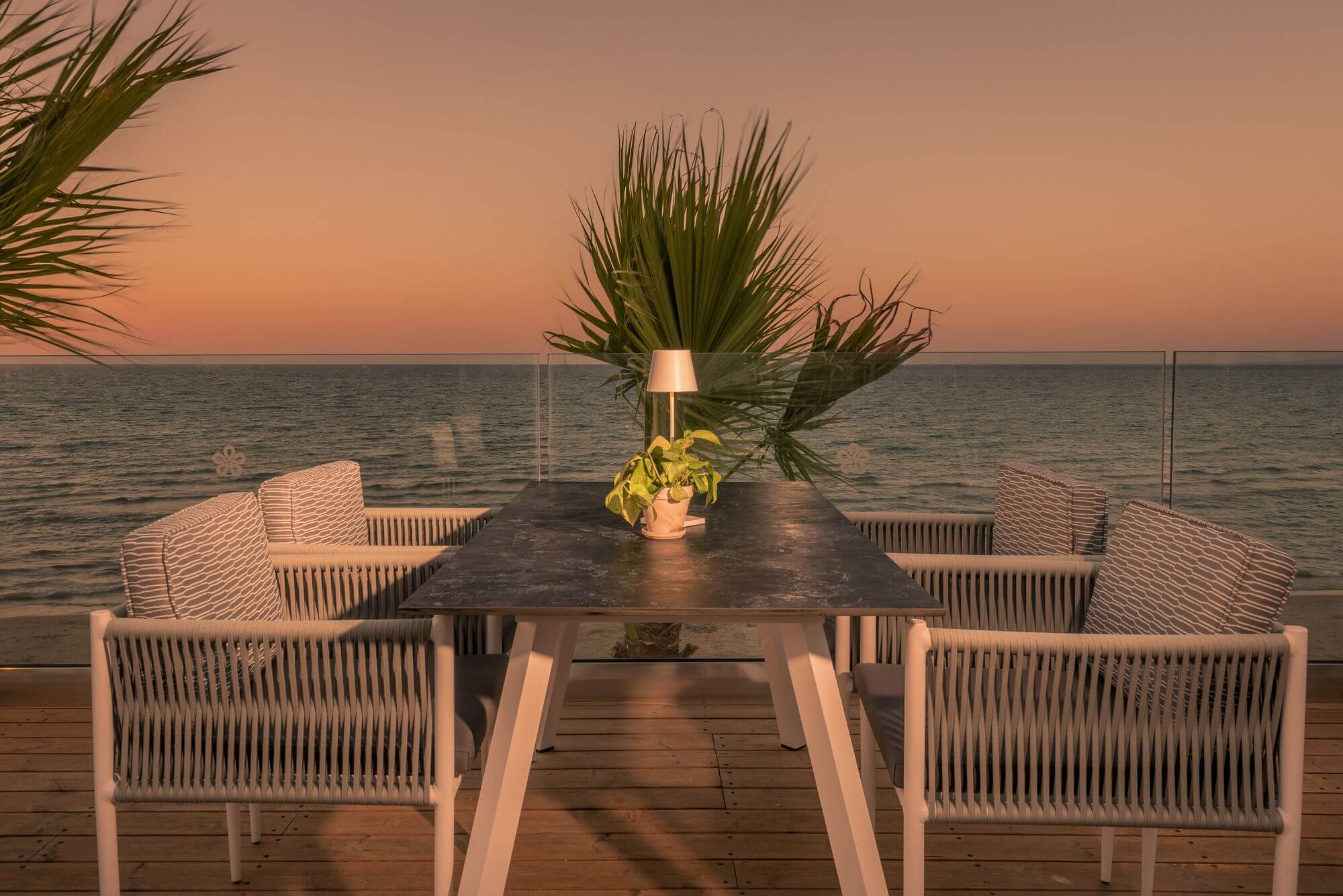 Hotel Tsilivi Beach-Terasa restorana.jpg