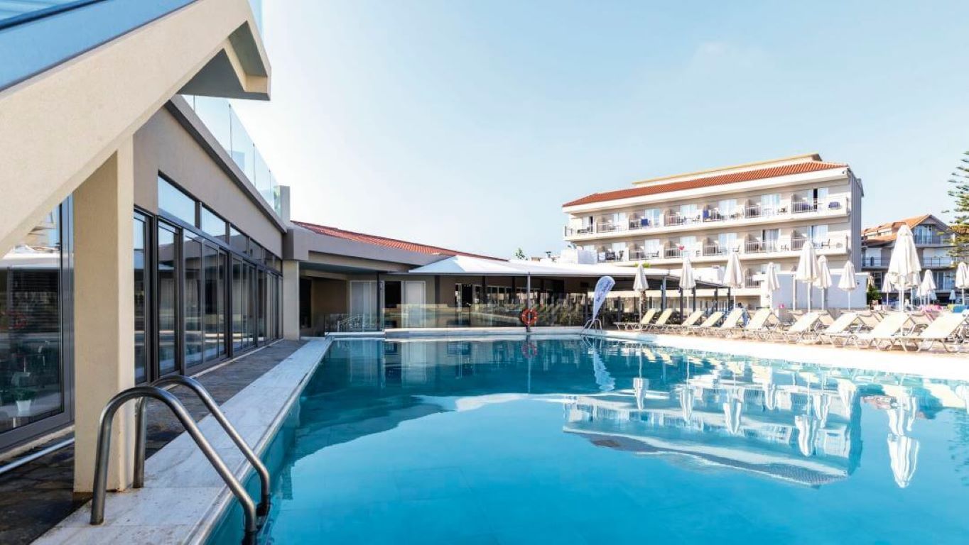 Tsilivi Beach Hotel-Bazen.jpg