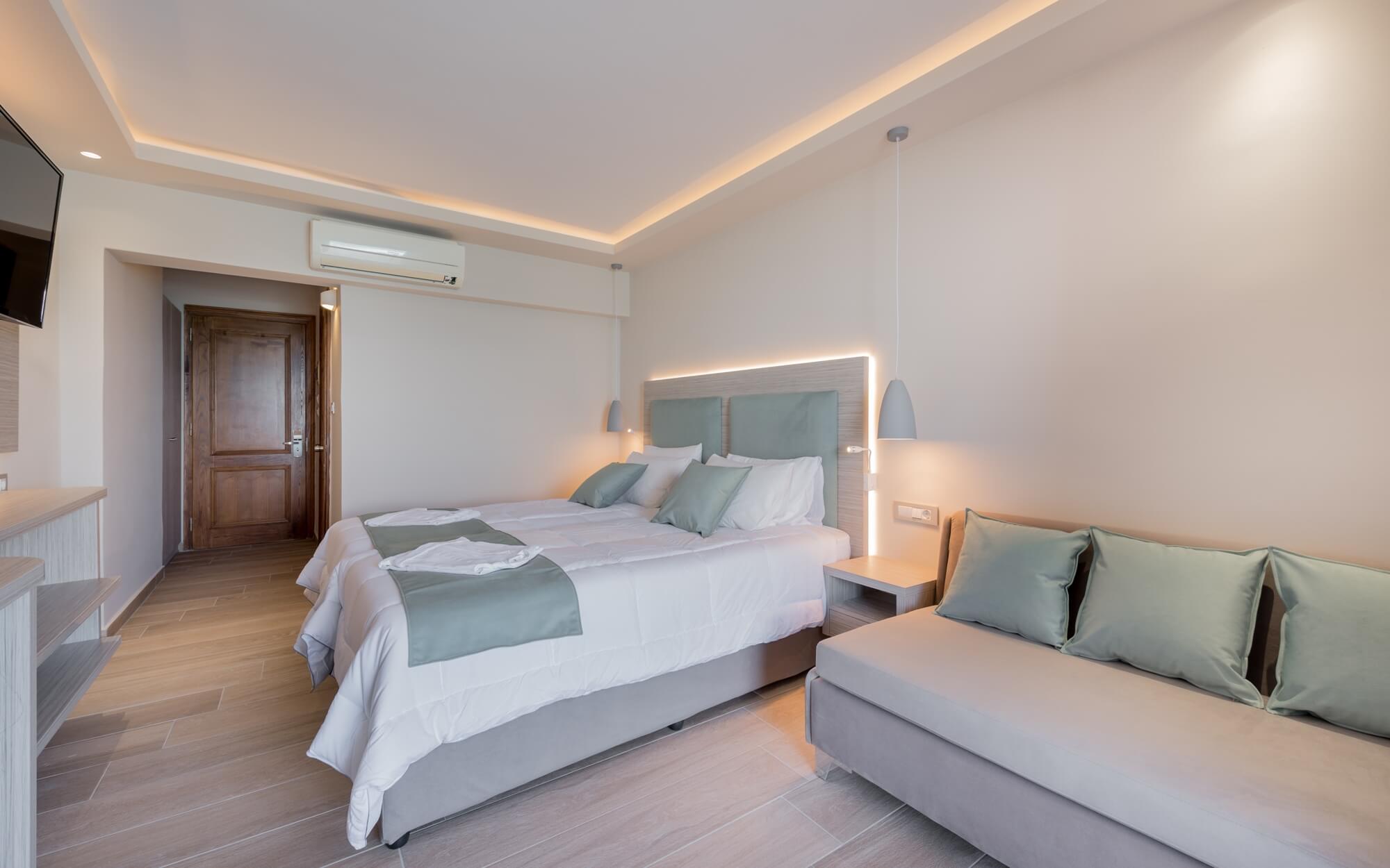 Tsilivi Beach Hotel-Standardna soba pogled bazen.jpg