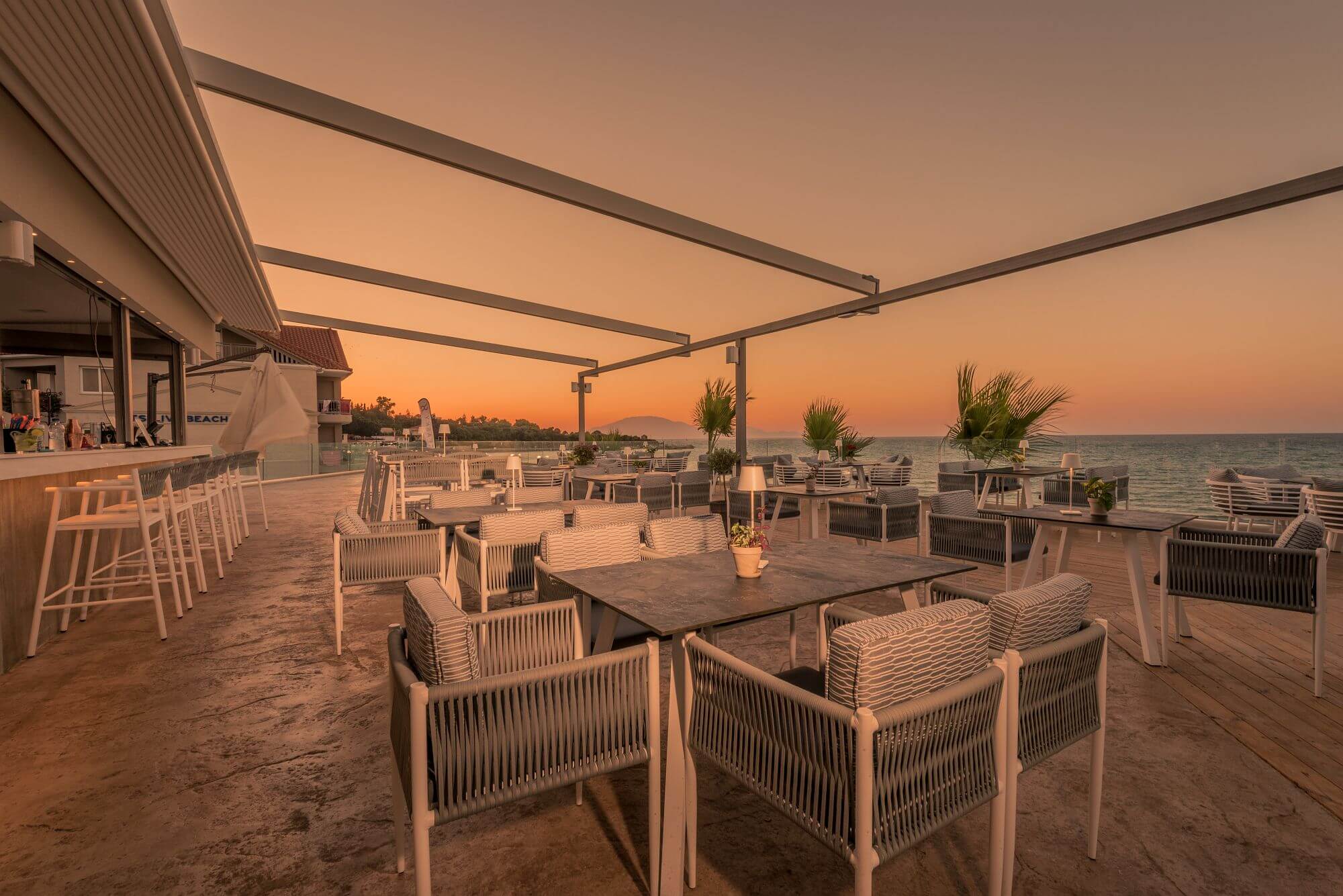 Tsilivi Beach Hotel-Terasa restorana.jpg