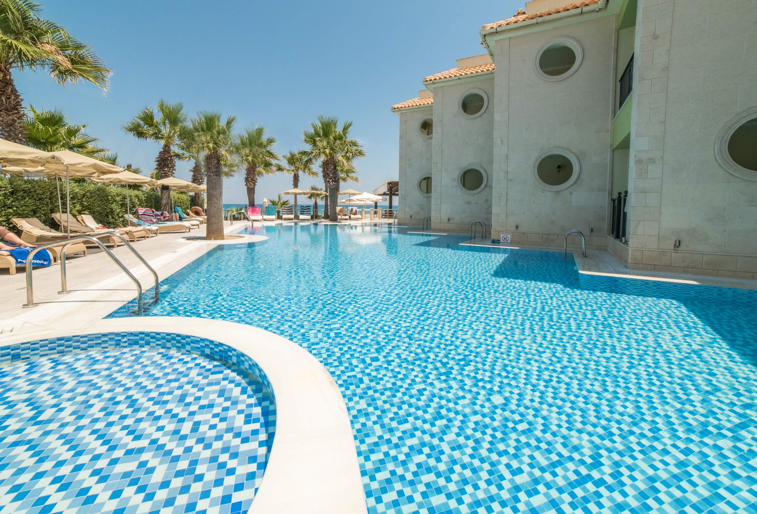 Hotel Tsilivi Palazetto-Bazen.jpg
