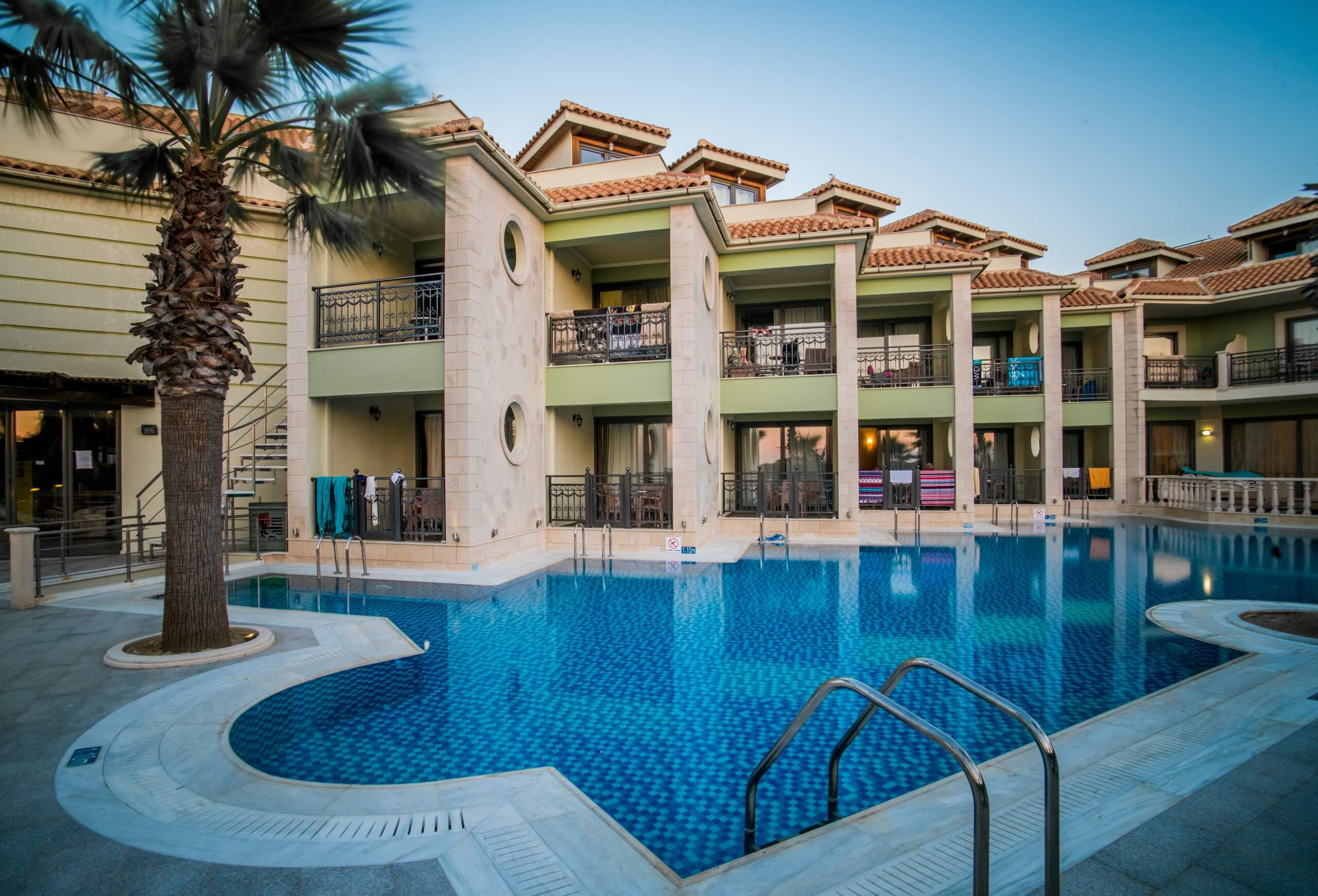 Tsilivi Palazetto Hotel-Bazen.jpg