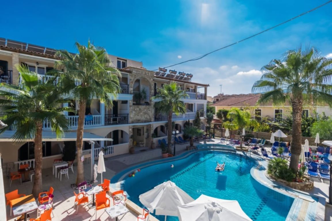 Zante Plaza-Bazen.jpg