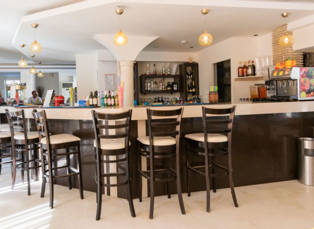 Zante Plaza Hotel-Glavni bar.jpg