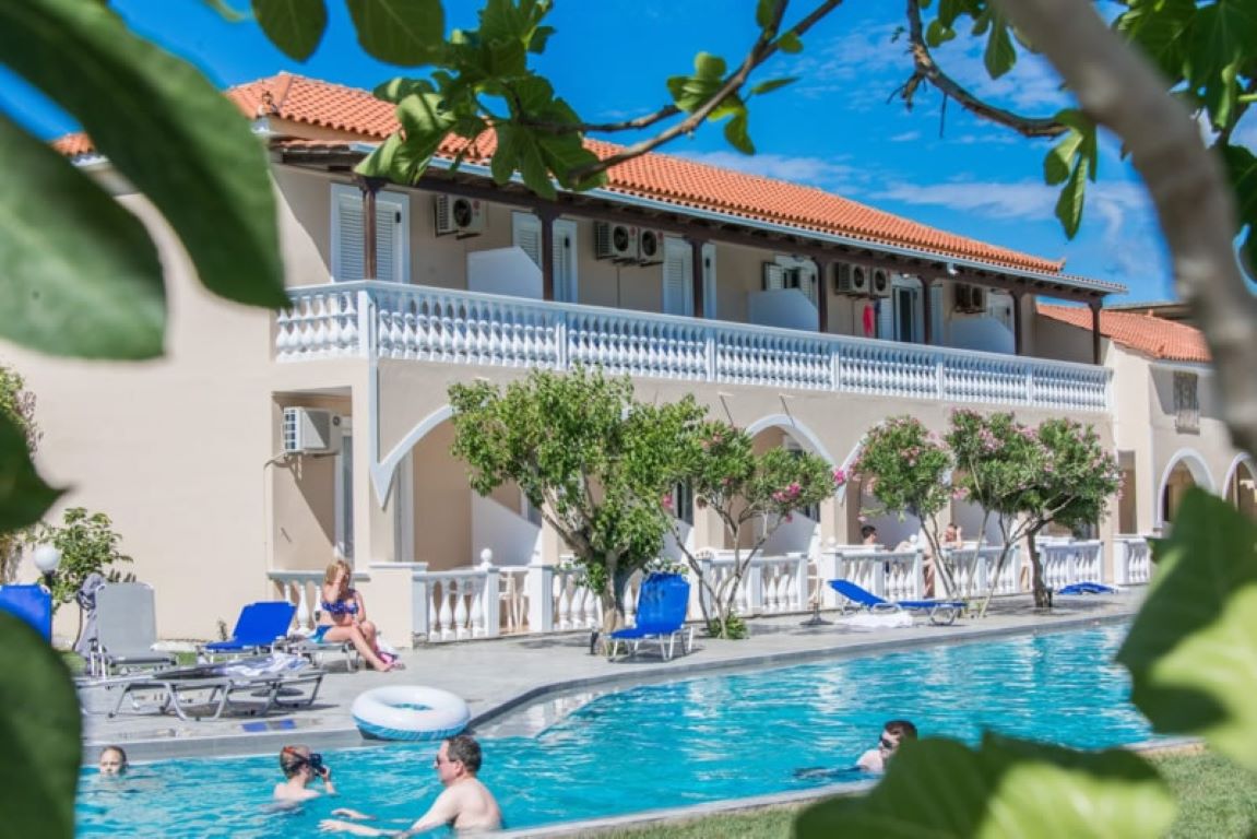 Zante Plaza Hotel-Spoljasnji izgled.jpg