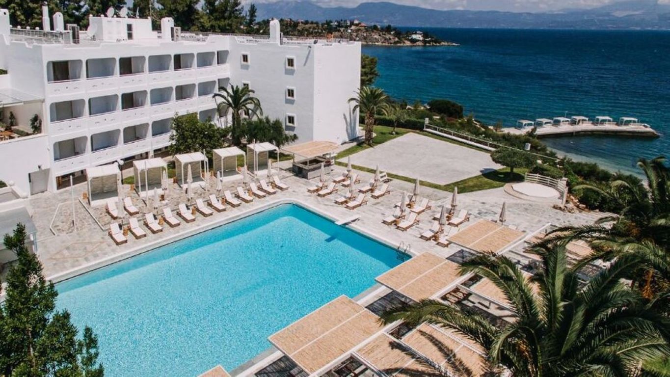 Brown beach Chalkida Hotel-Kompleks hotela.jpg