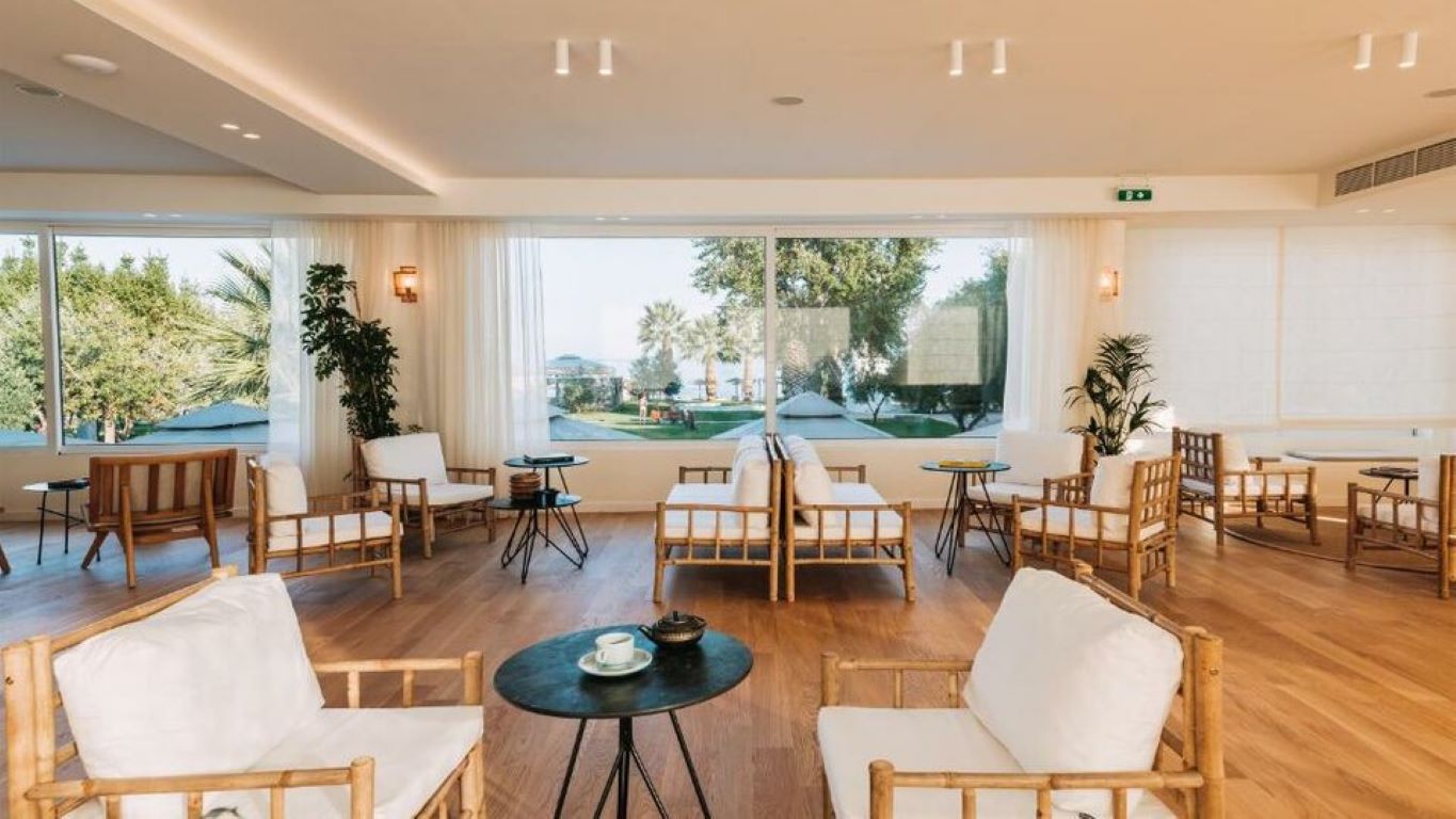 Hotel Brown Beach Eretria-Lobby.jpg