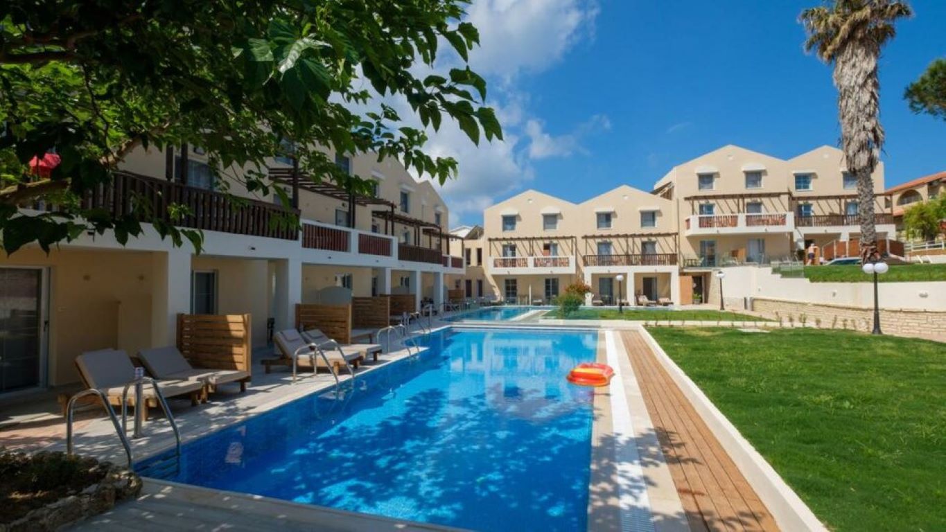 Akron Seascape Resort-Bazeni.jpg