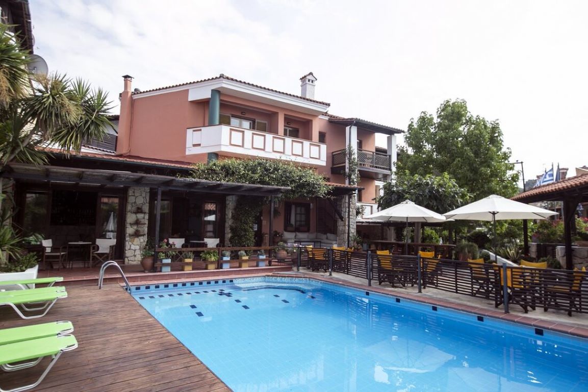 Ammon Garden Hotel-bazen.jpg