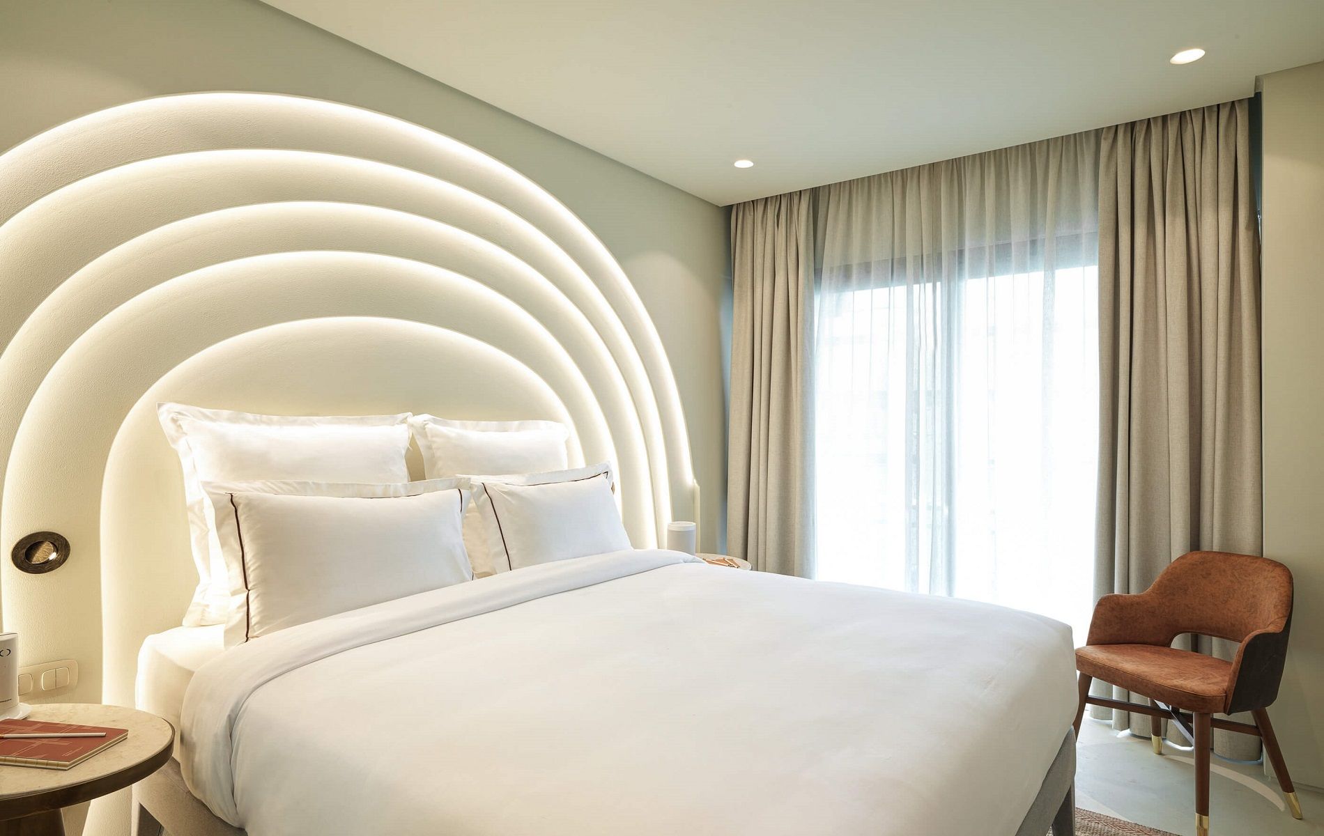 Hotel Isla Brown Corinthia-Classic soba pogled basta sa balkonom.jpg
