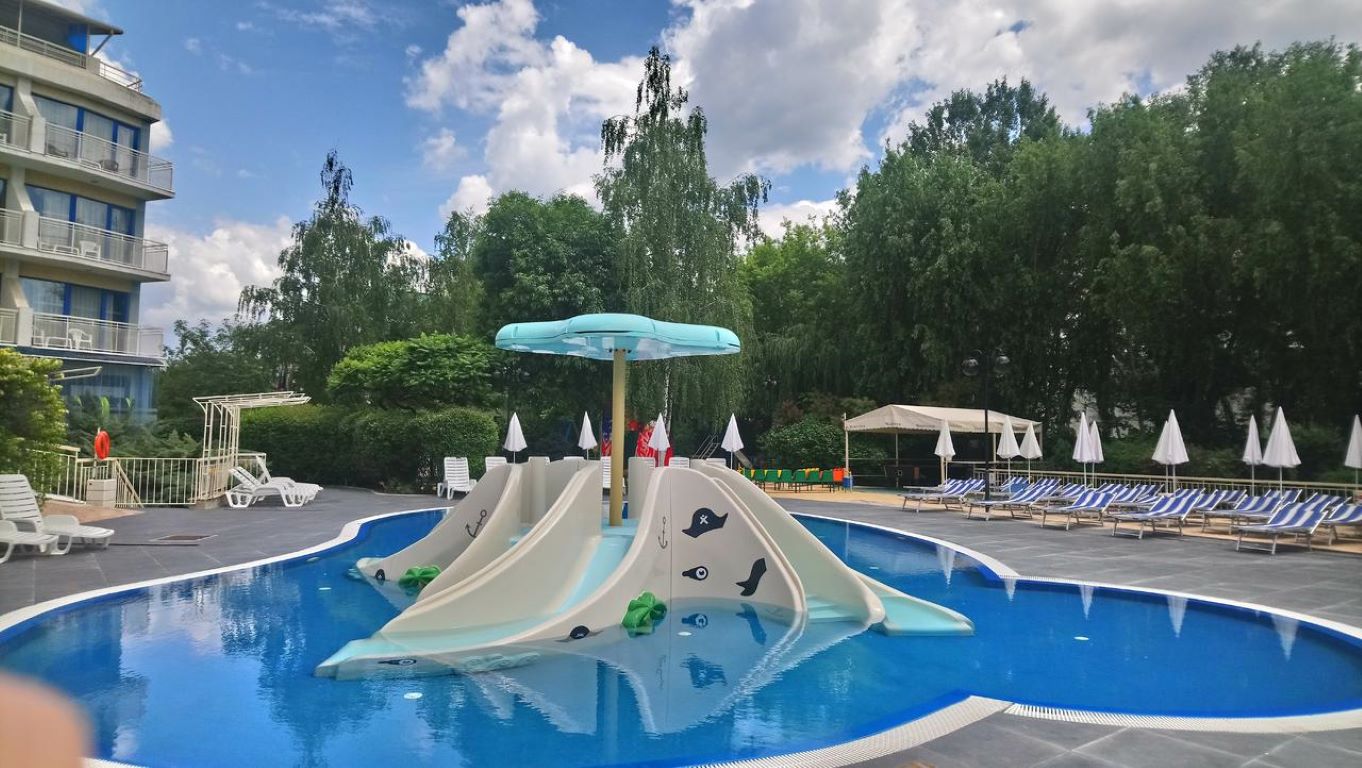 Aquamarine Hotel-Deciji tobogan.jpg