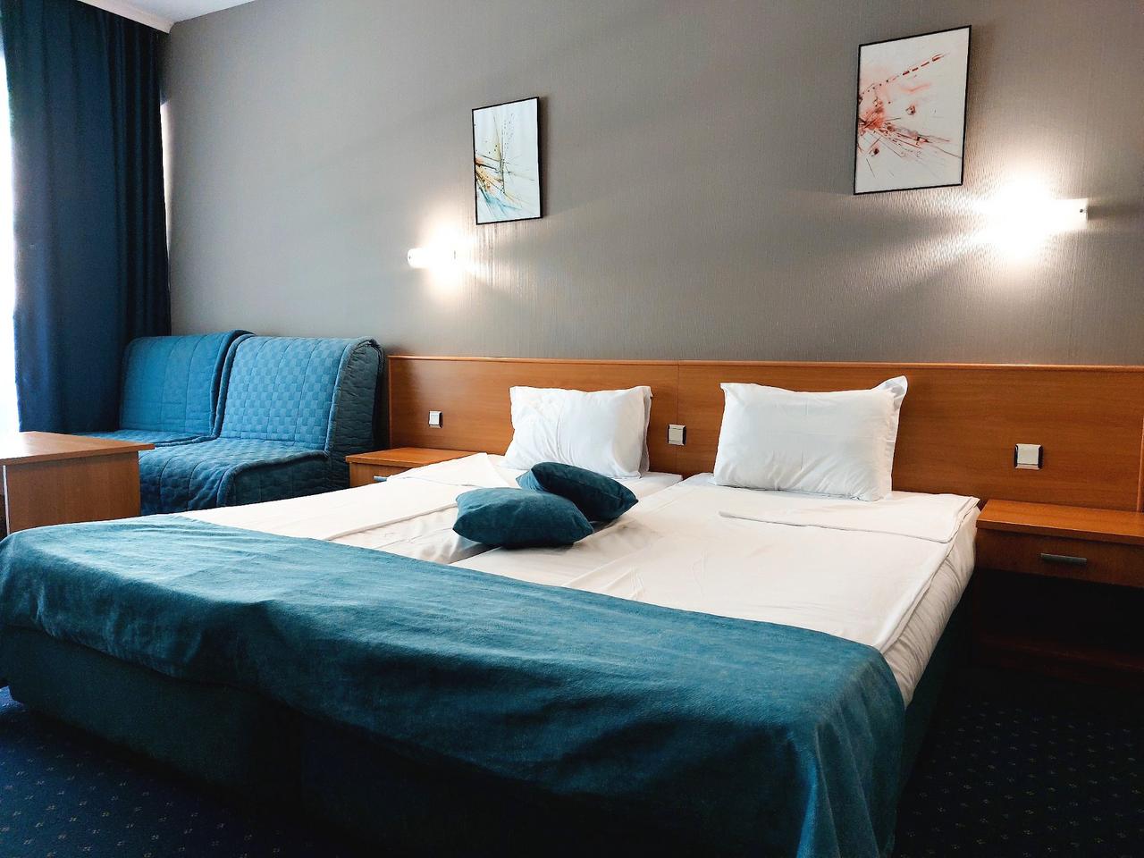 Hotel Aquamarina-Standardna soba.jpg