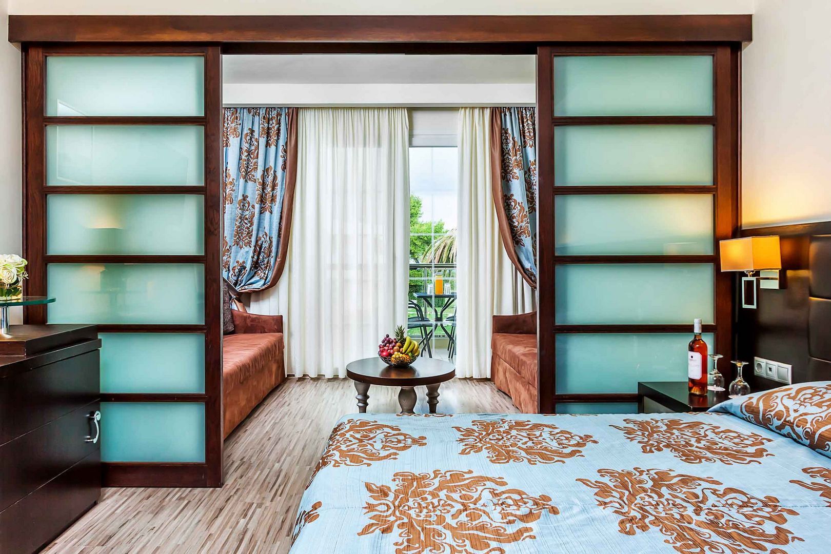 Hotel Elinotel Apolamare family room 2.jpg