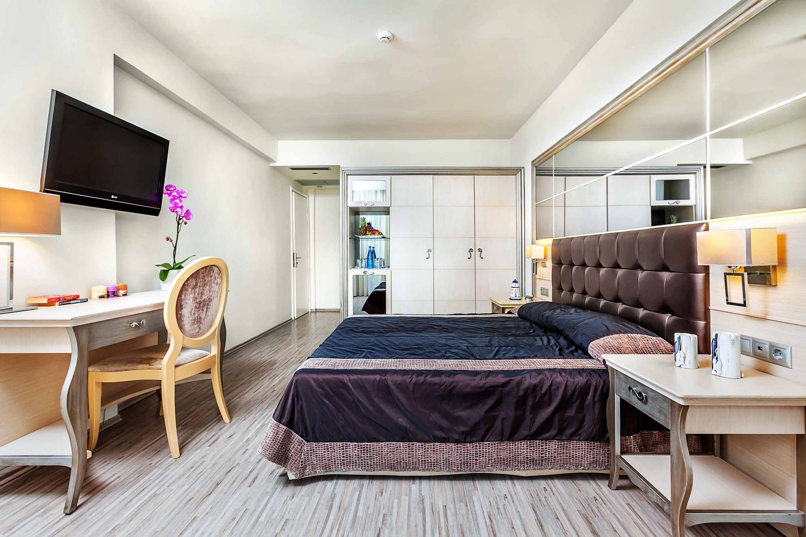 Hotel Elinotel Apolamare standard double room 1.jpg