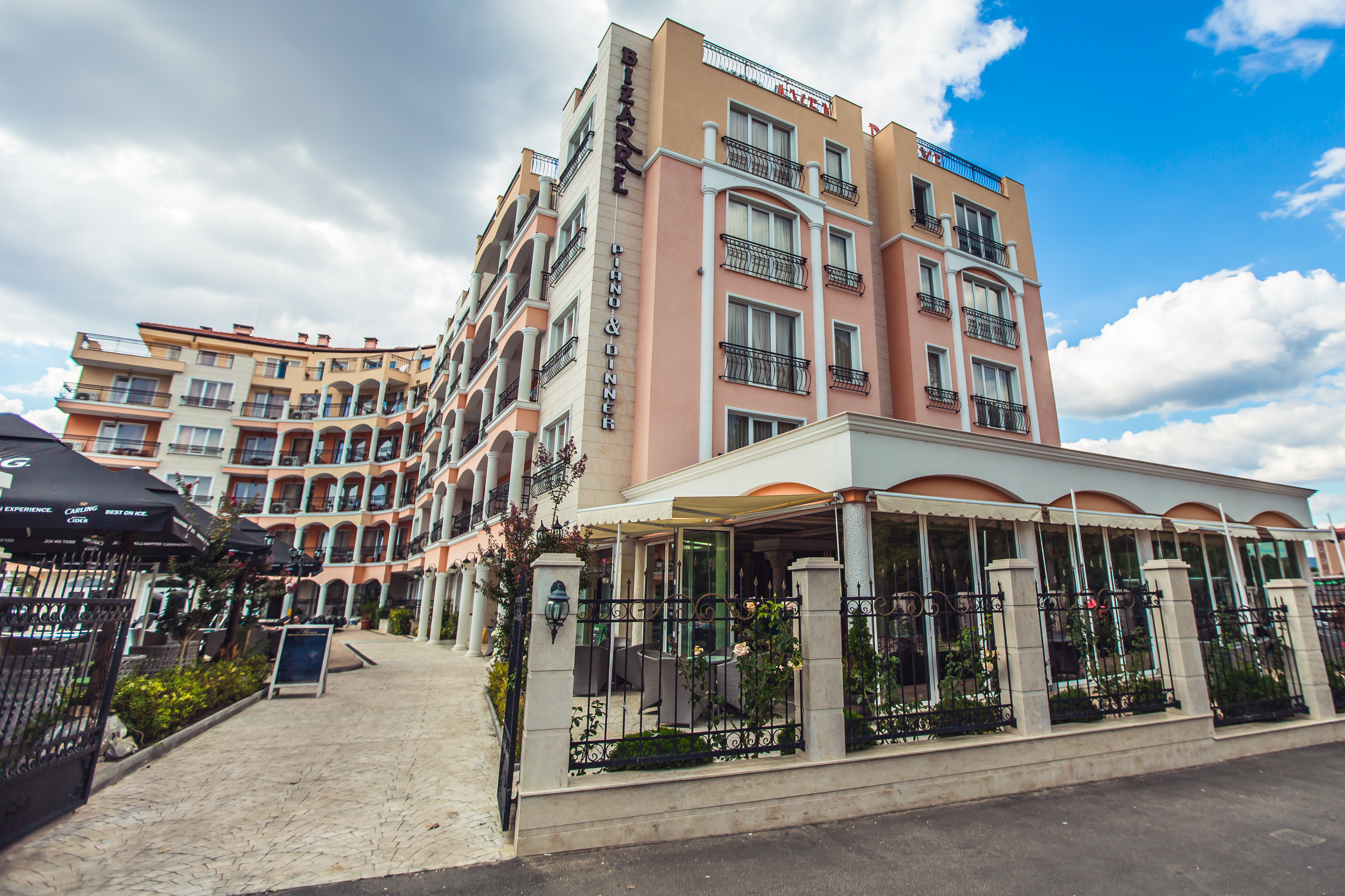 Avenue Deluxe spoljni izgled