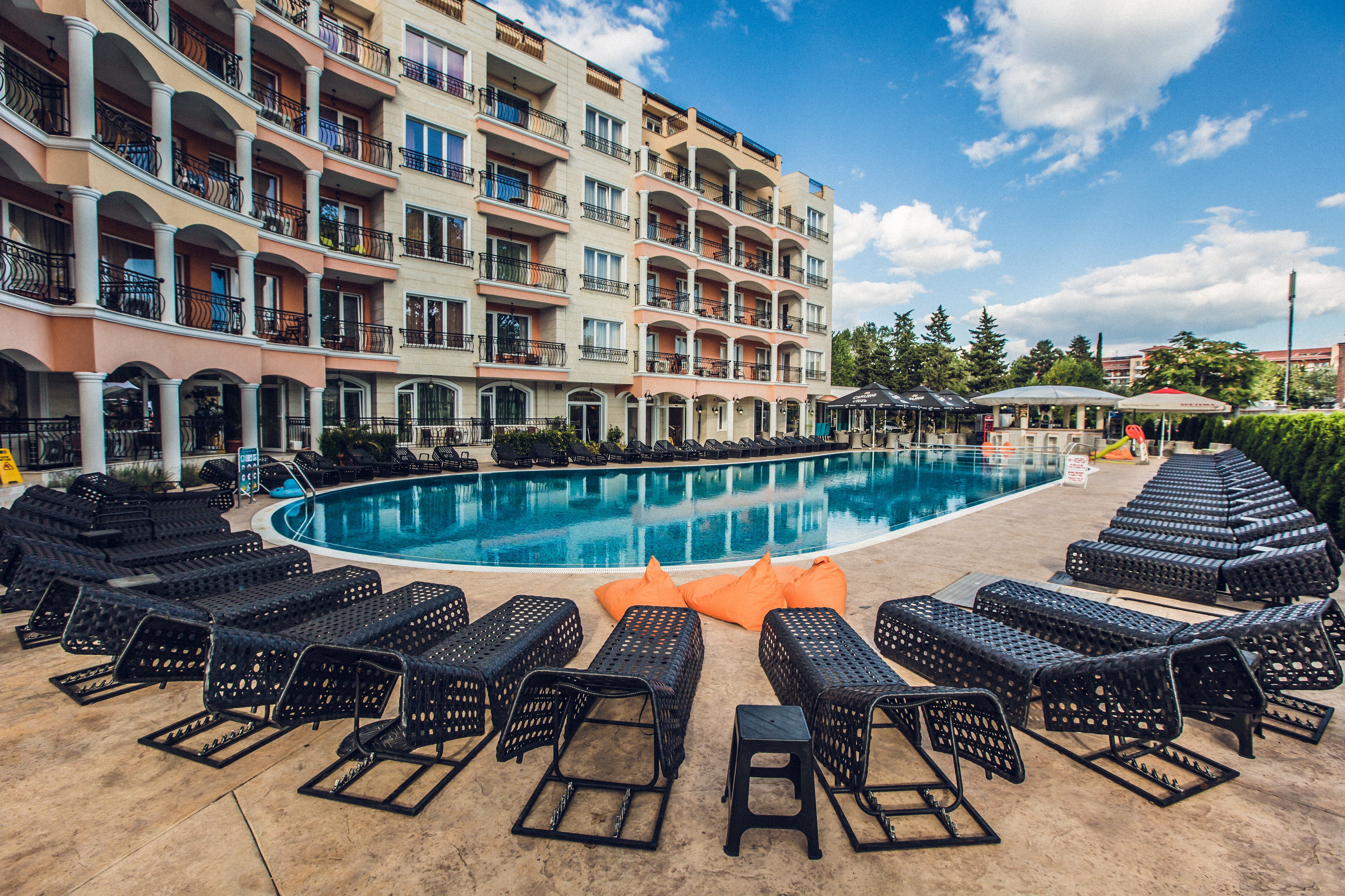Hotel Avenue Deluxe bazen