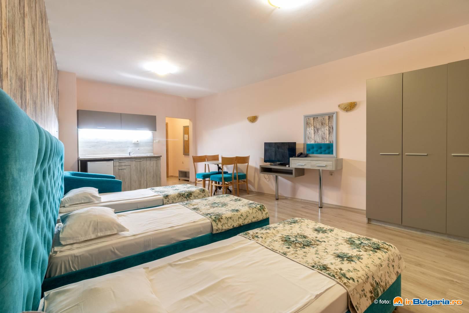 Hotel Avenue Deluxe izgled trokrevetne sobe