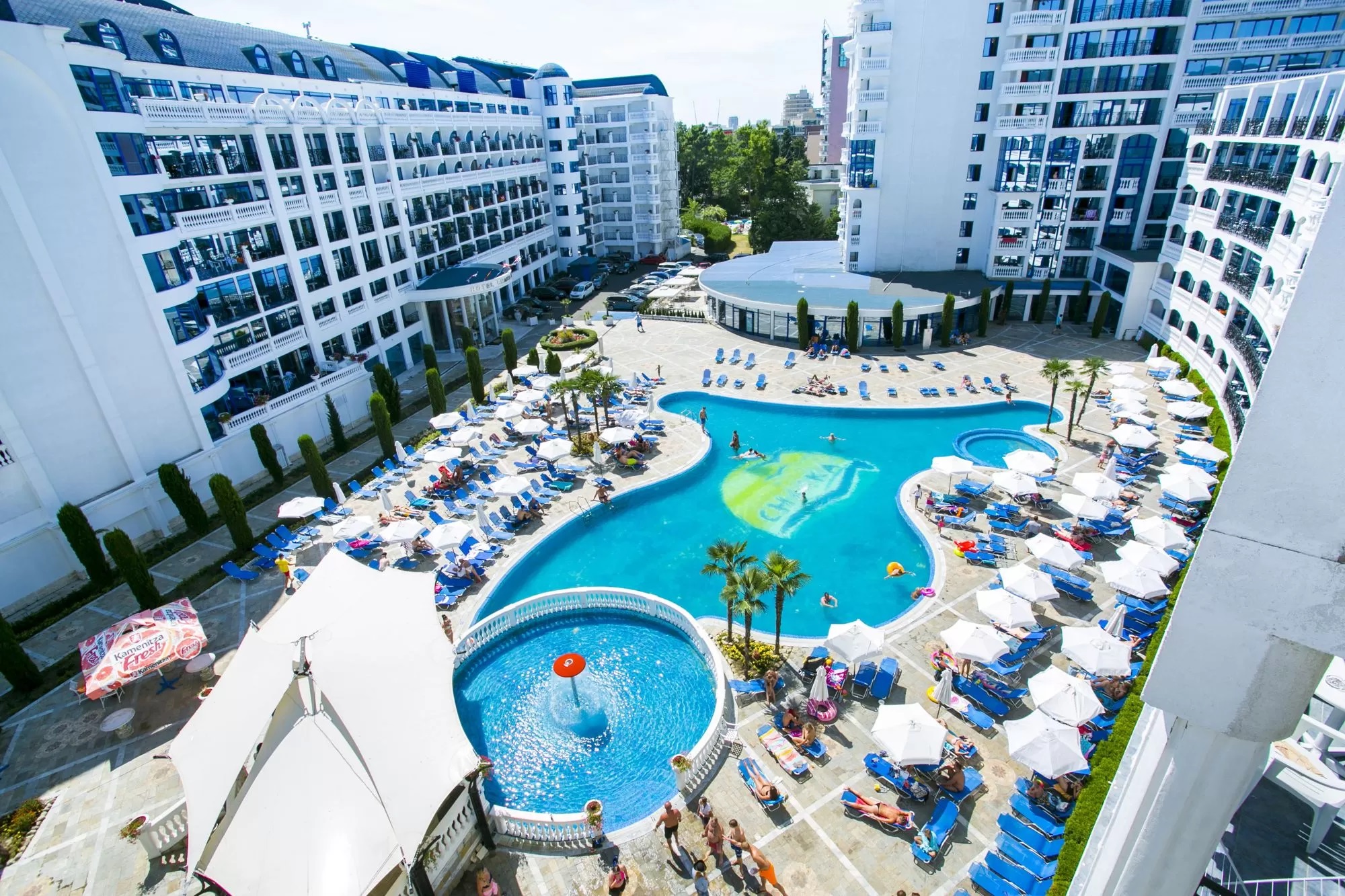 Chaika Beach Resort Hotel-Deciji bazeni.jpg
