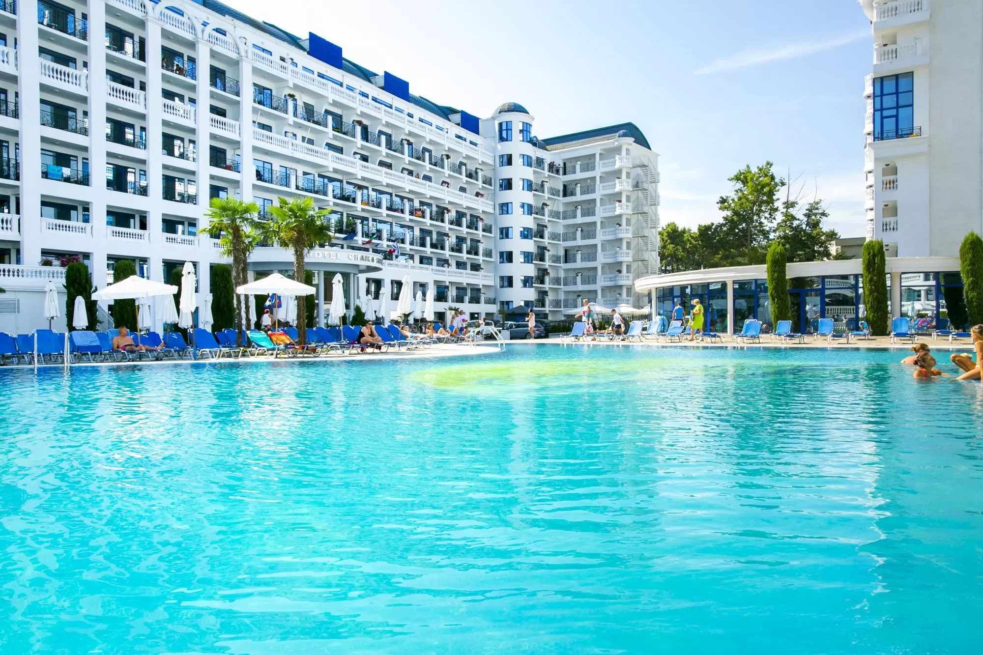 Hotel Chaika Beach Resort-Otvoren bazen.jpg