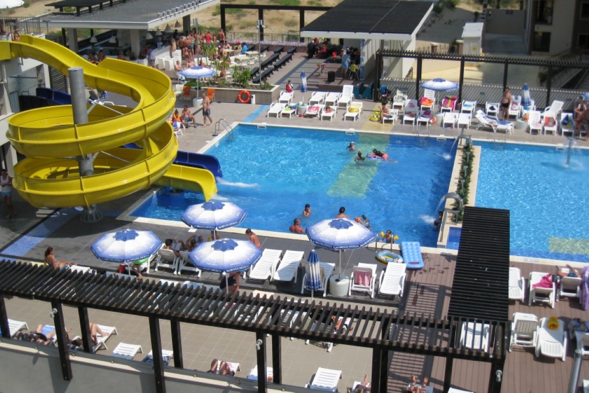 Burgas Beach Hotel-Bazen.jpg