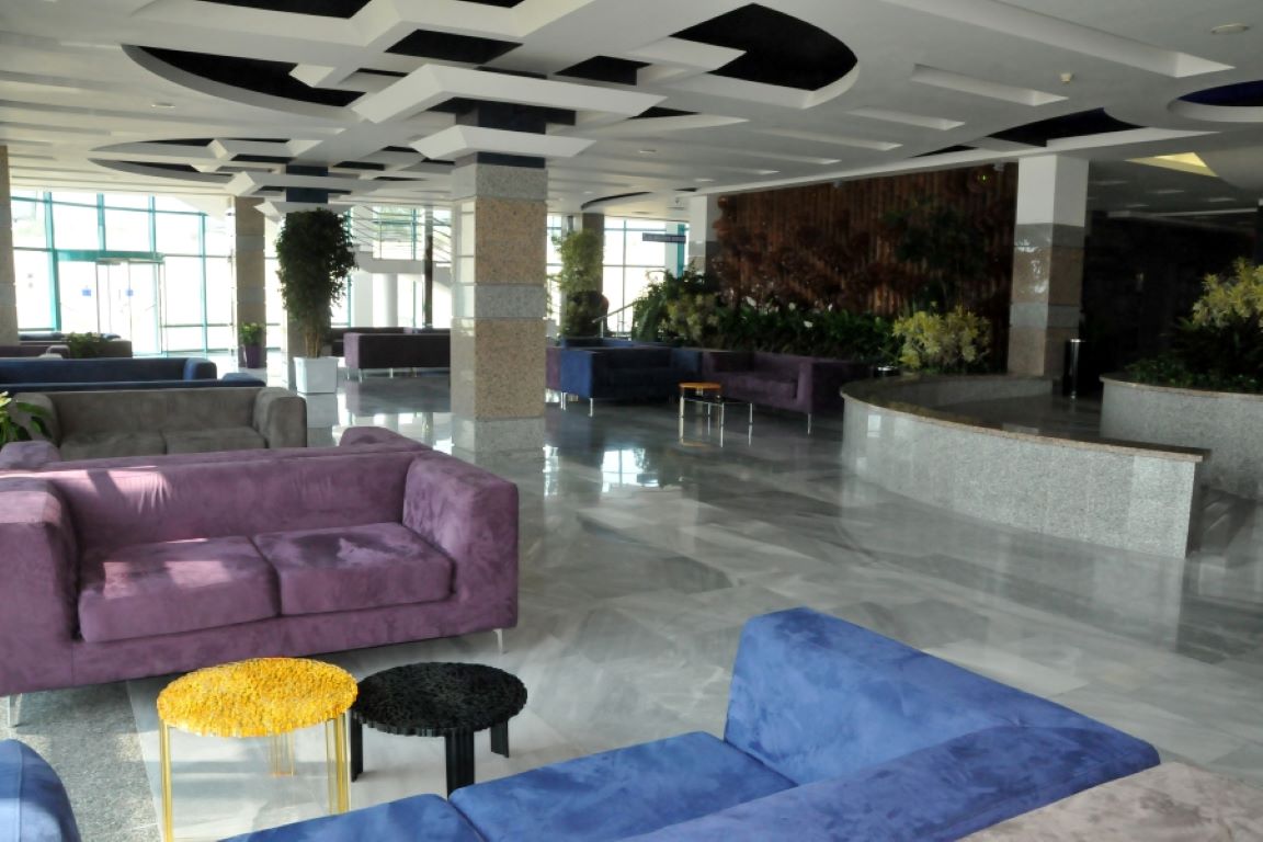 Burgas Beach Hotel-Lobby.jpg