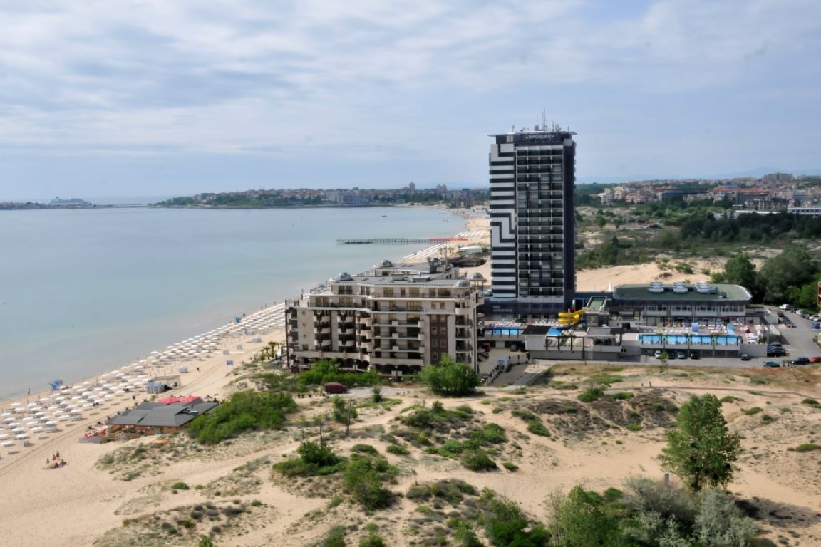 Burgas Beach Hotel-Panorama hotela.jpg