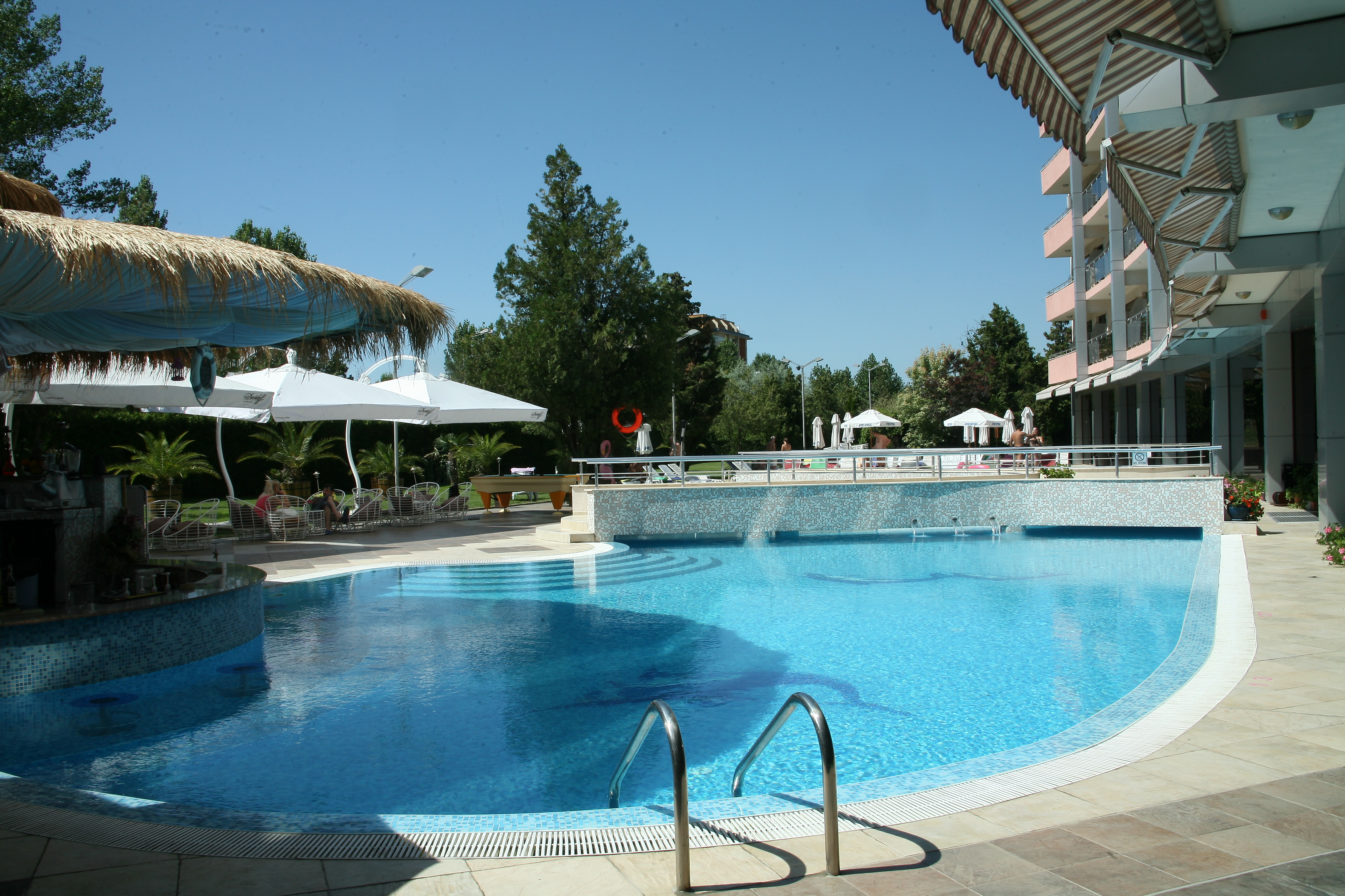 Flamingo Beach-Bazen.JPG