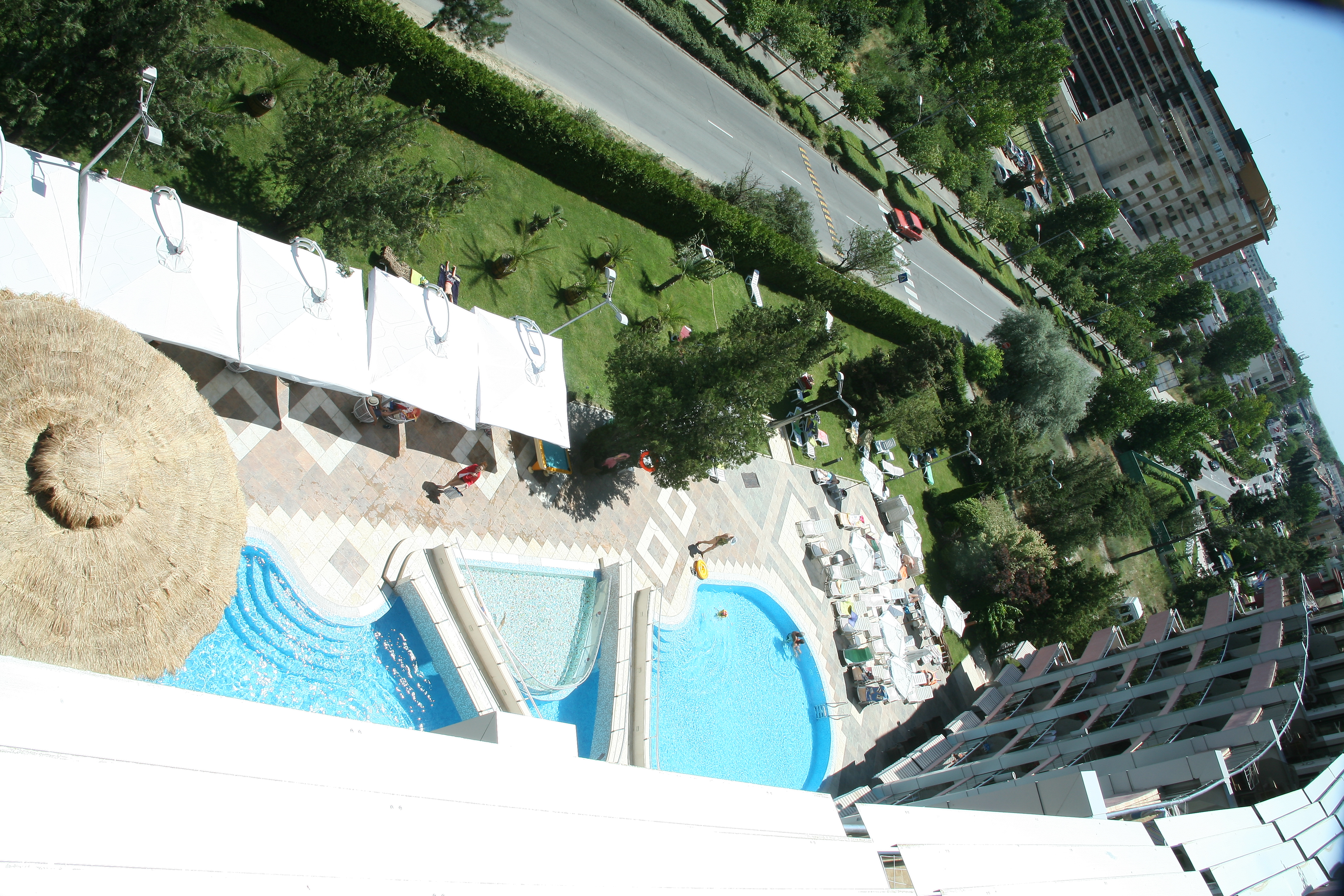 Flamingo Beach Hotel-Bazeni.JPG