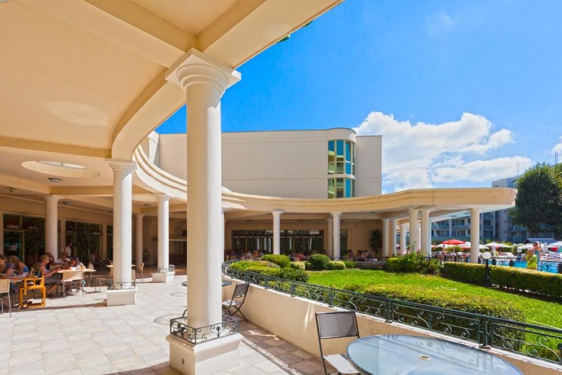 Das Club Sunny Beach Hotel-Terasa restorana.jpg