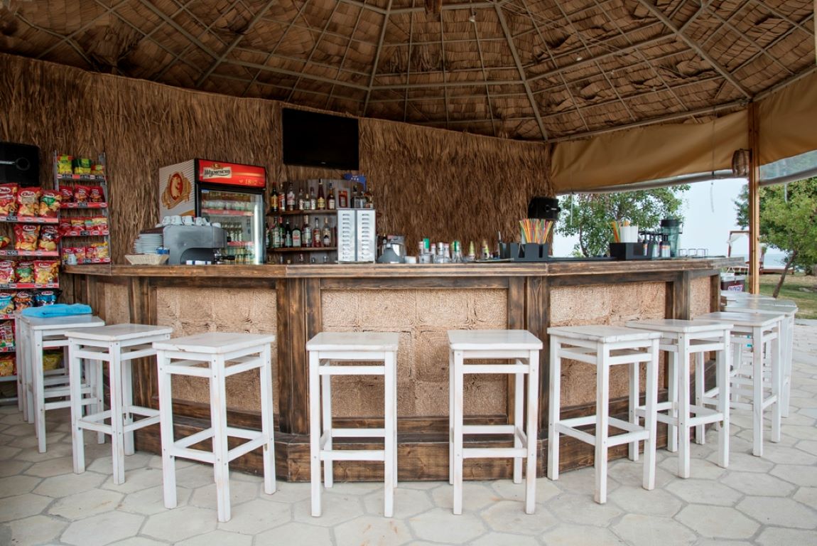 Royal Bay Kavarna-Bar.jpg