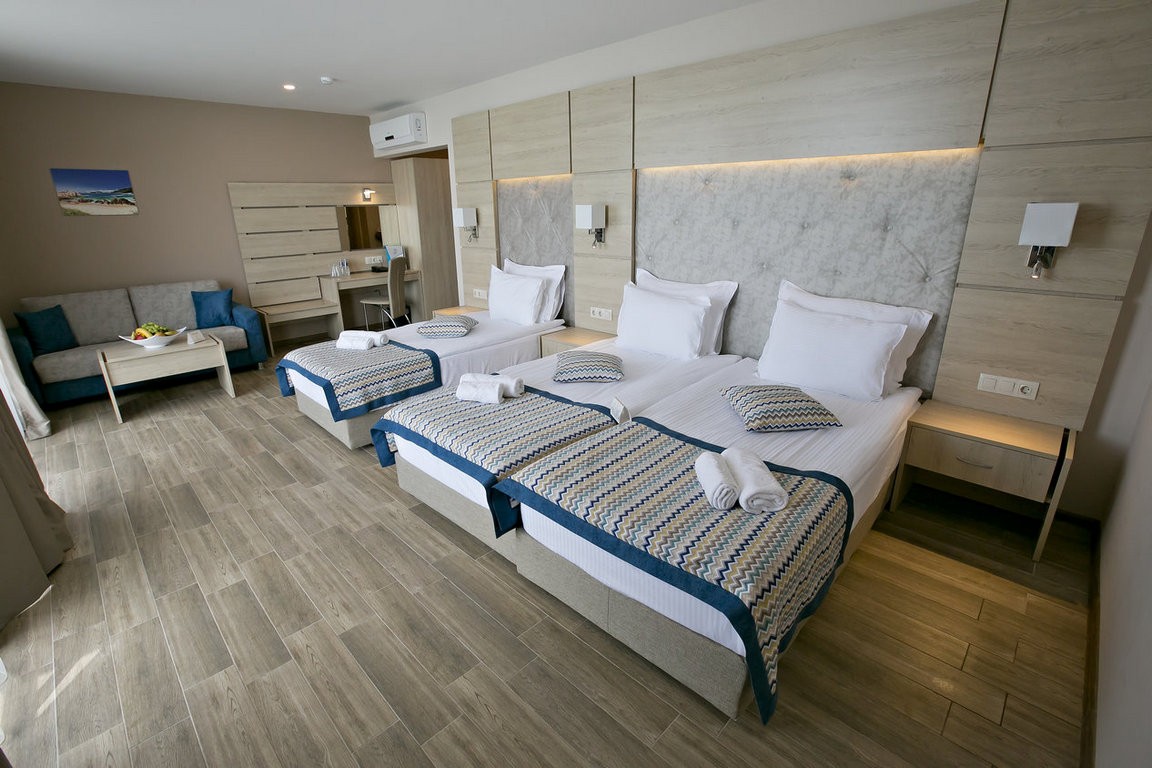 Royal Grand Hotel & Spa-Porodicna soba.jpg