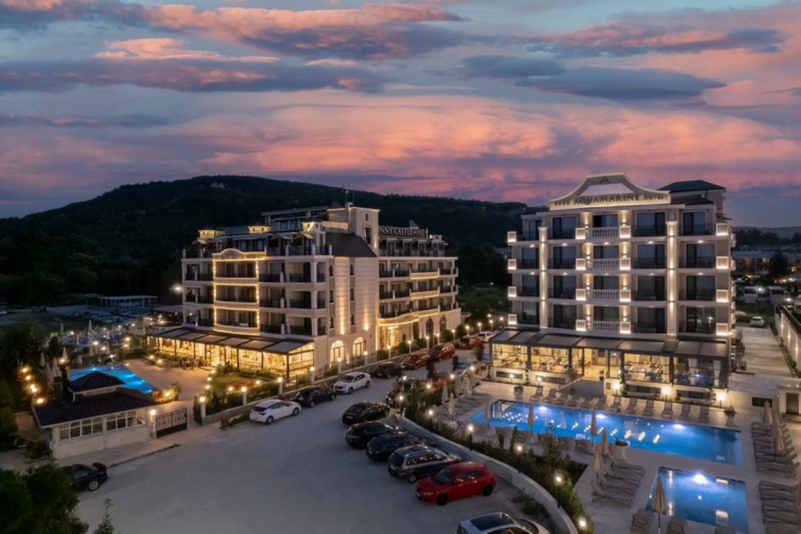 Hotel Aquamarine Kranevo-Nocni izgled.jpg
