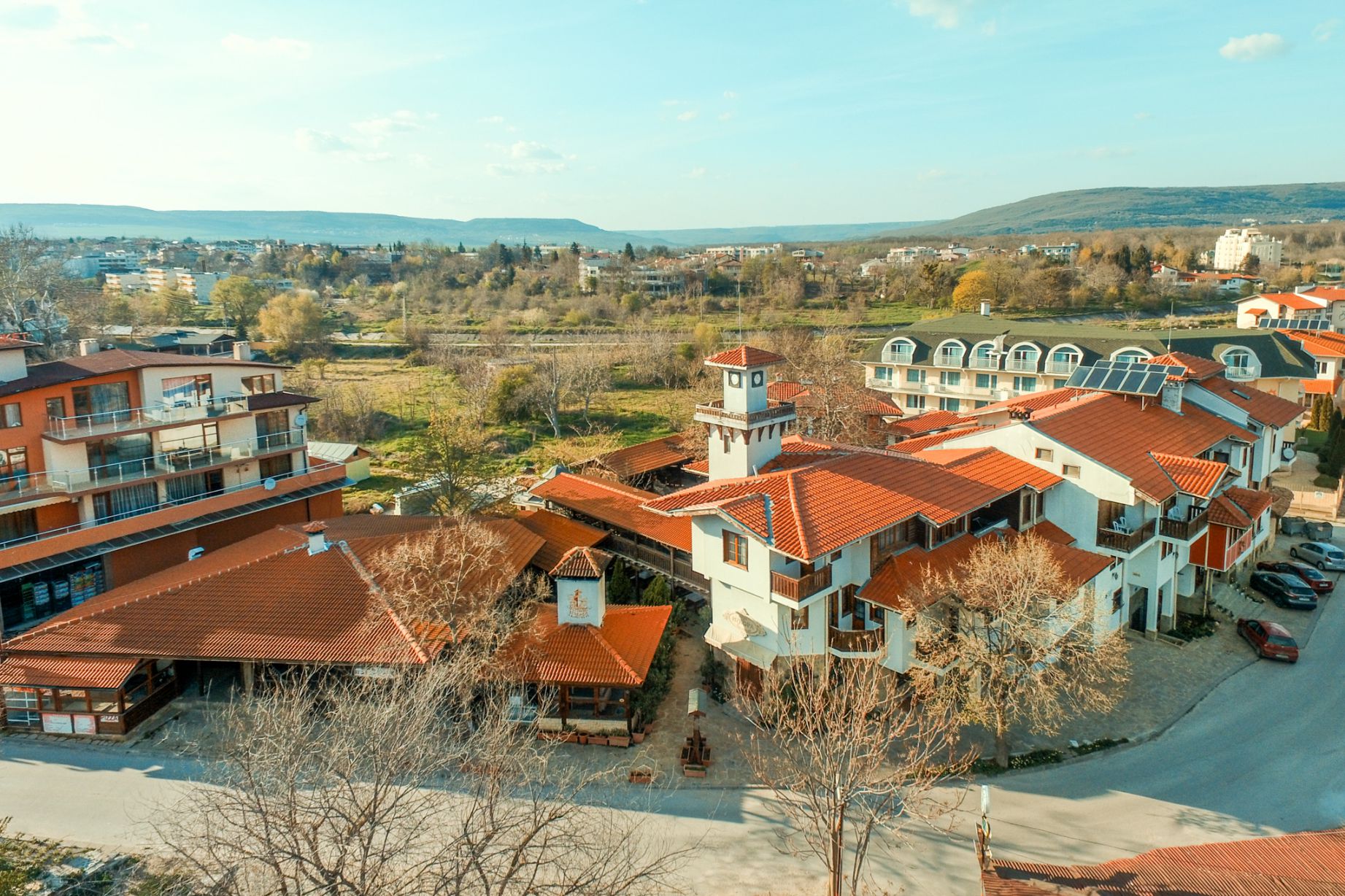 Hotel Izvora-Panorama hotela.jpg