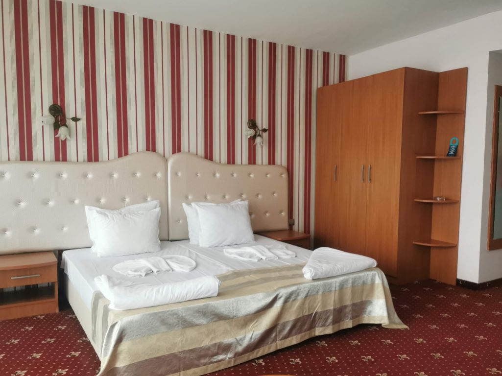Hotel Sirius Beach-Standardna soba.jpg
