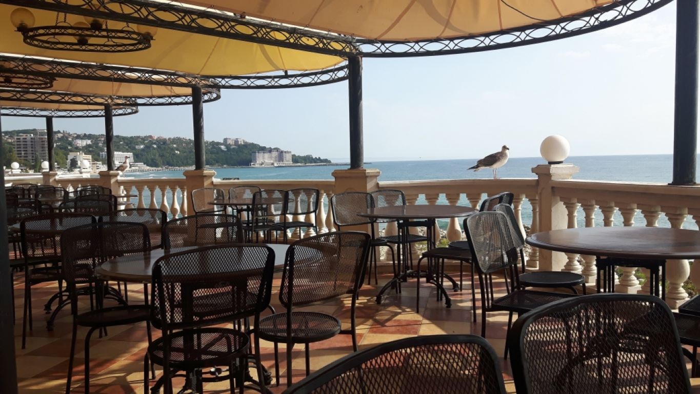 Hotel Sirius Beach-Terasa restorana.jpg